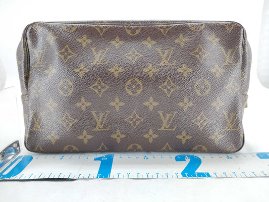 LOUIS VUITTON M47522 Monogram LV Monogram True Towel 28 M47522 842 Pouch