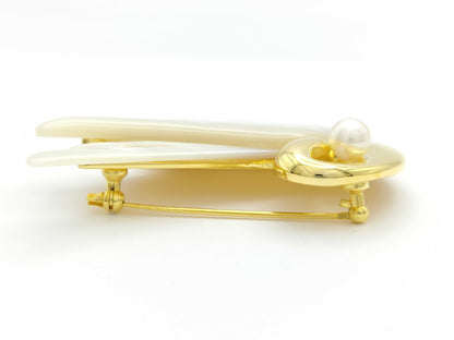 TASAKI Swan Motif Shell and Pearl Brooch, Approx. 6.4mm Diameter, Metal, 21.4g 
