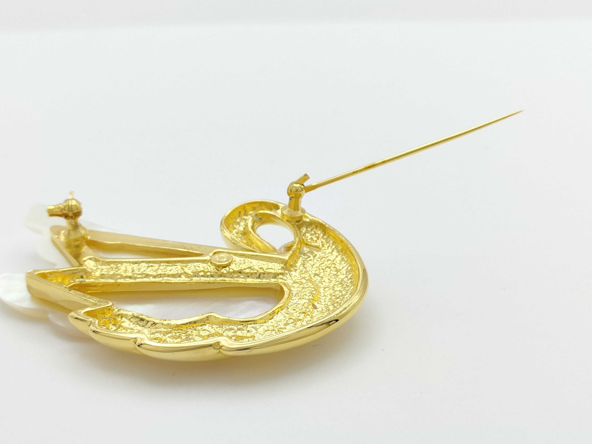 TASAKI Swan Motif Shell and Pearl Brooch, Approx. 6.4mm Diameter, Metal, 21.4g 