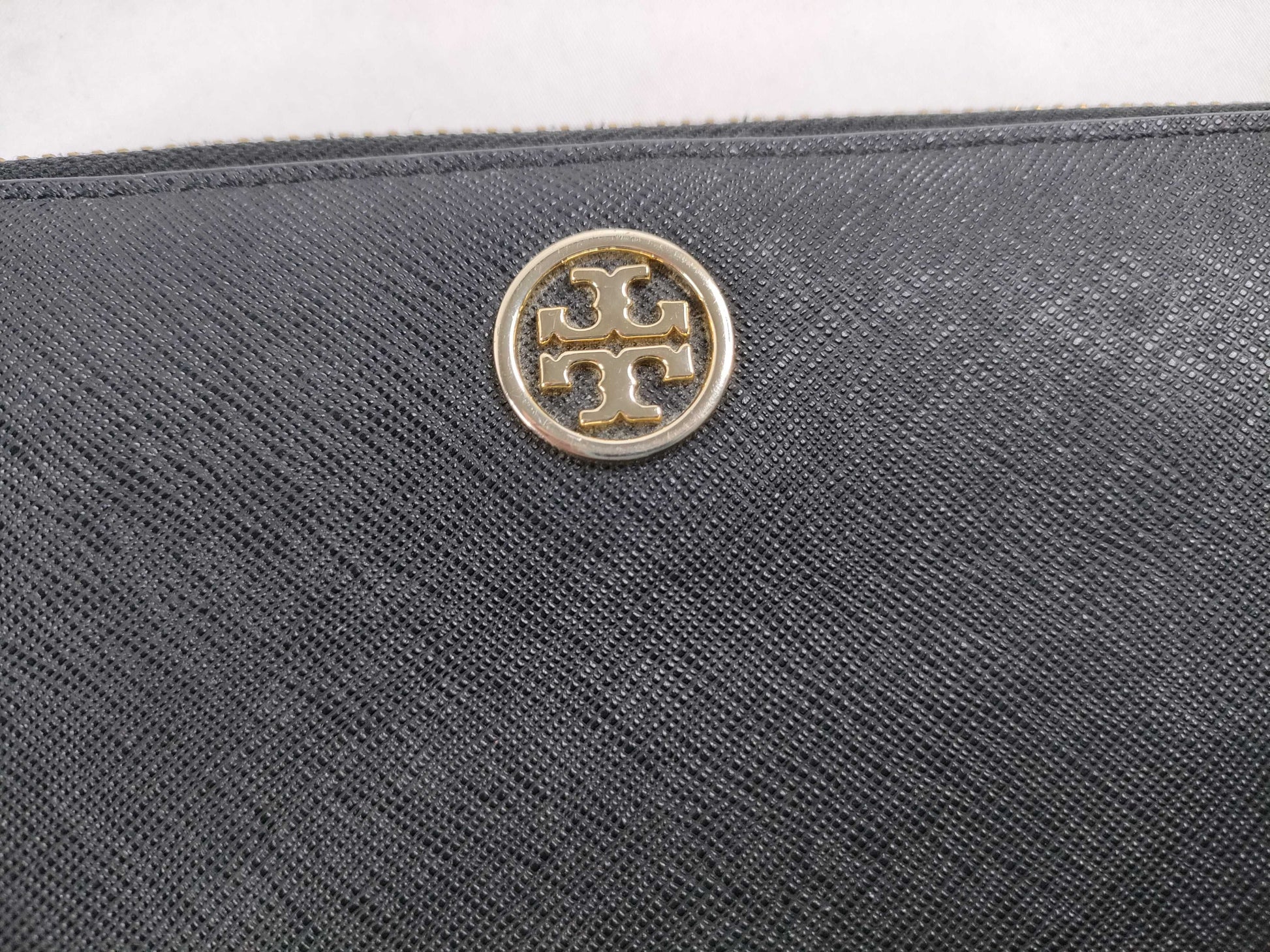 Tory Burch PVC Round Zip Long Wallet Black Wallet