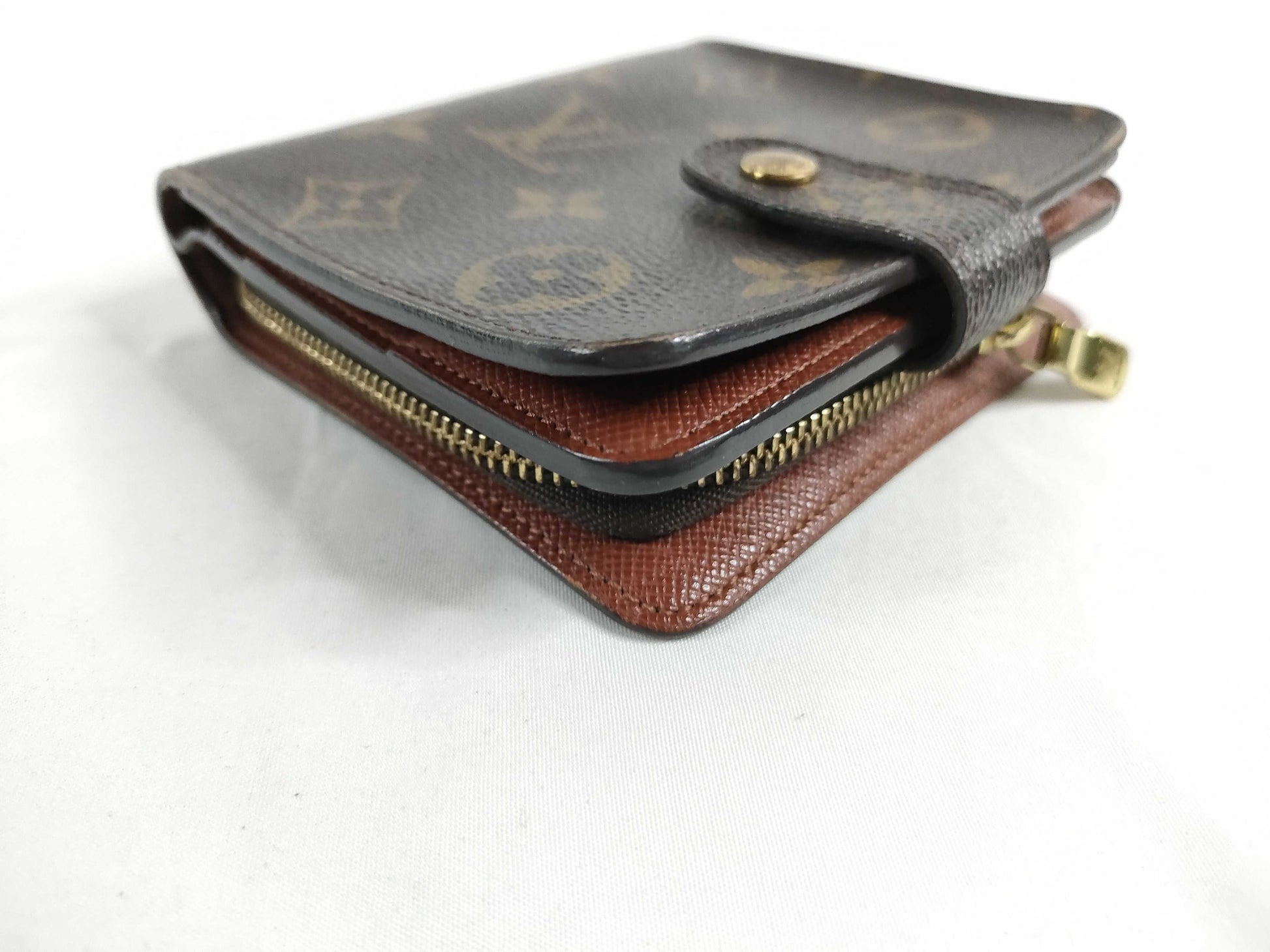 LOUIS VUITTON M61667 Monogram LV Monogram Compact Zip Wallet M61667 MI1010