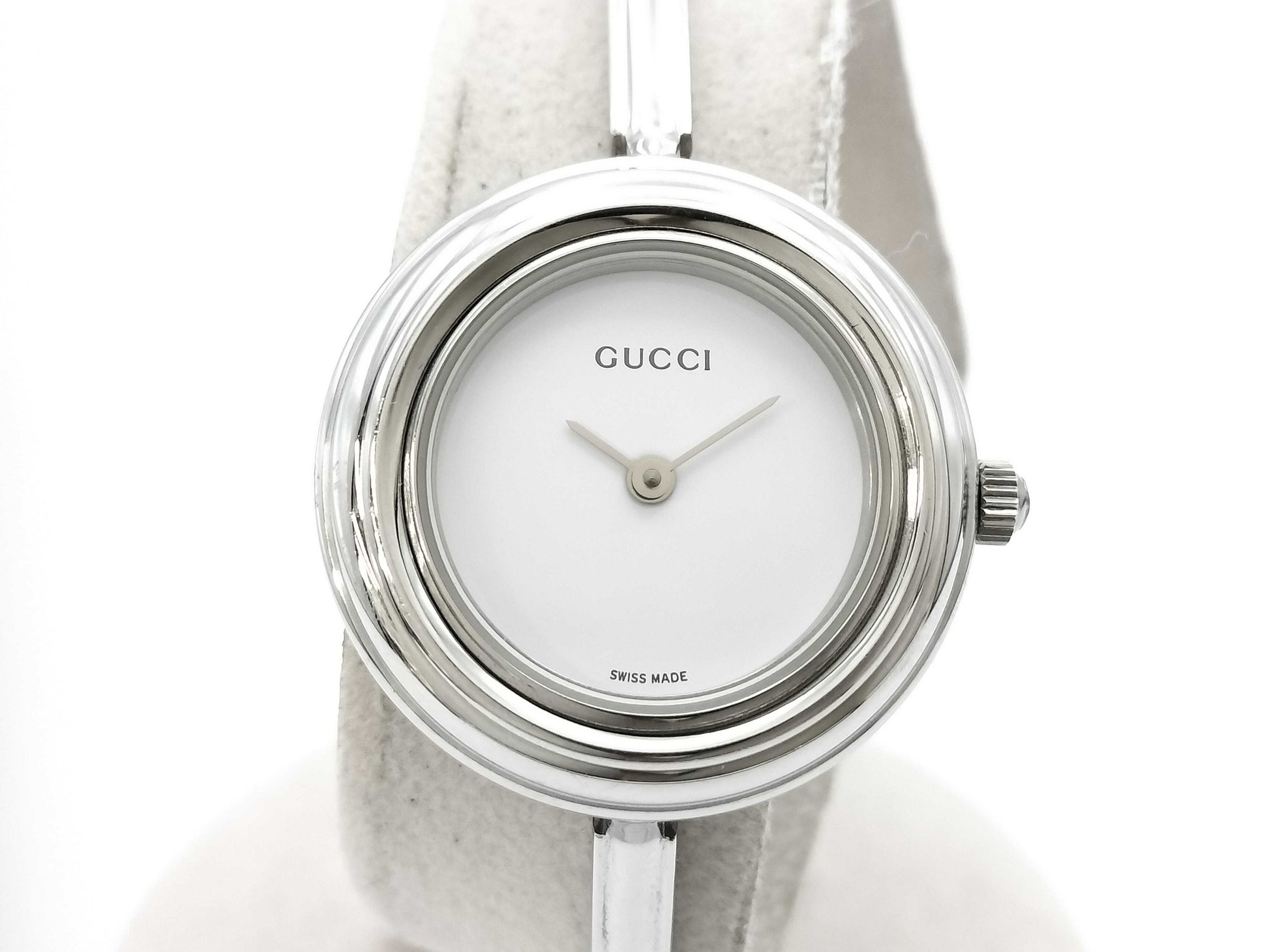 GUCCI Women's Watch with Change Bezel, 11/12.2L, 2060827, Quartz Movement, White Dial, Not Working, No Operational Guarantee