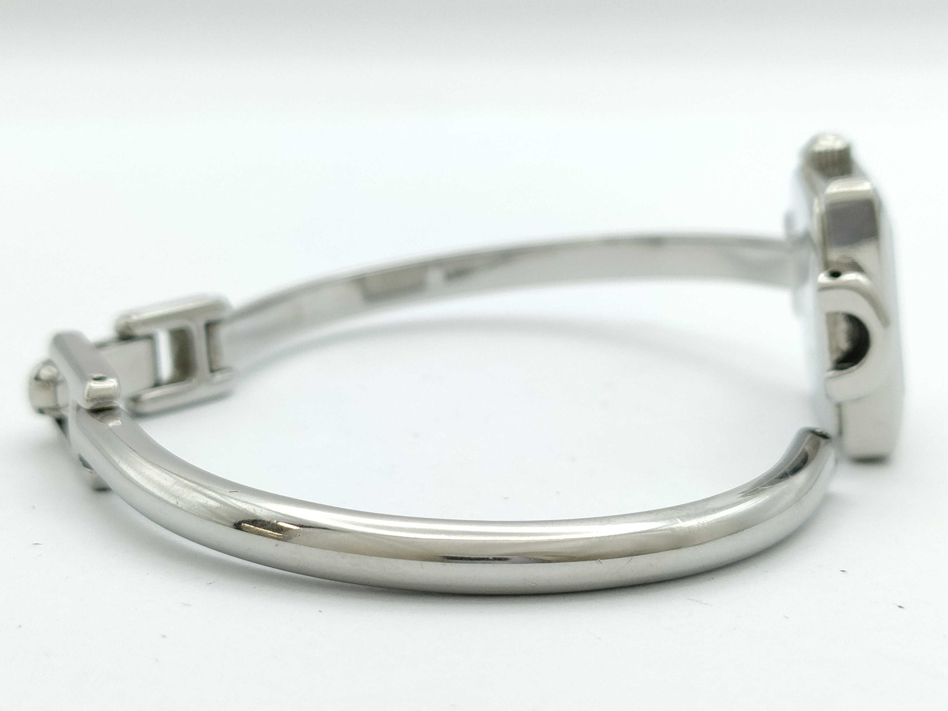GUCCI Bangle Watch 1900L 0106390 Quartz Silver Dial Non-Working/No Operational Guarantee Women's Watch