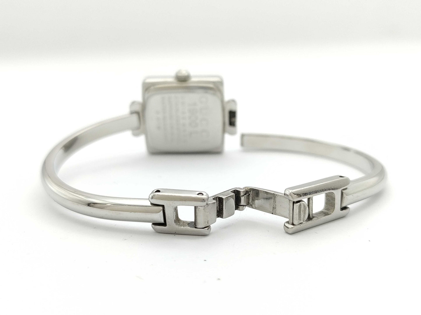 GUCCI Bangle Watch 1900L 0106390 Quartz Silver Dial Non-Working/No Operational Guarantee Women's Watch