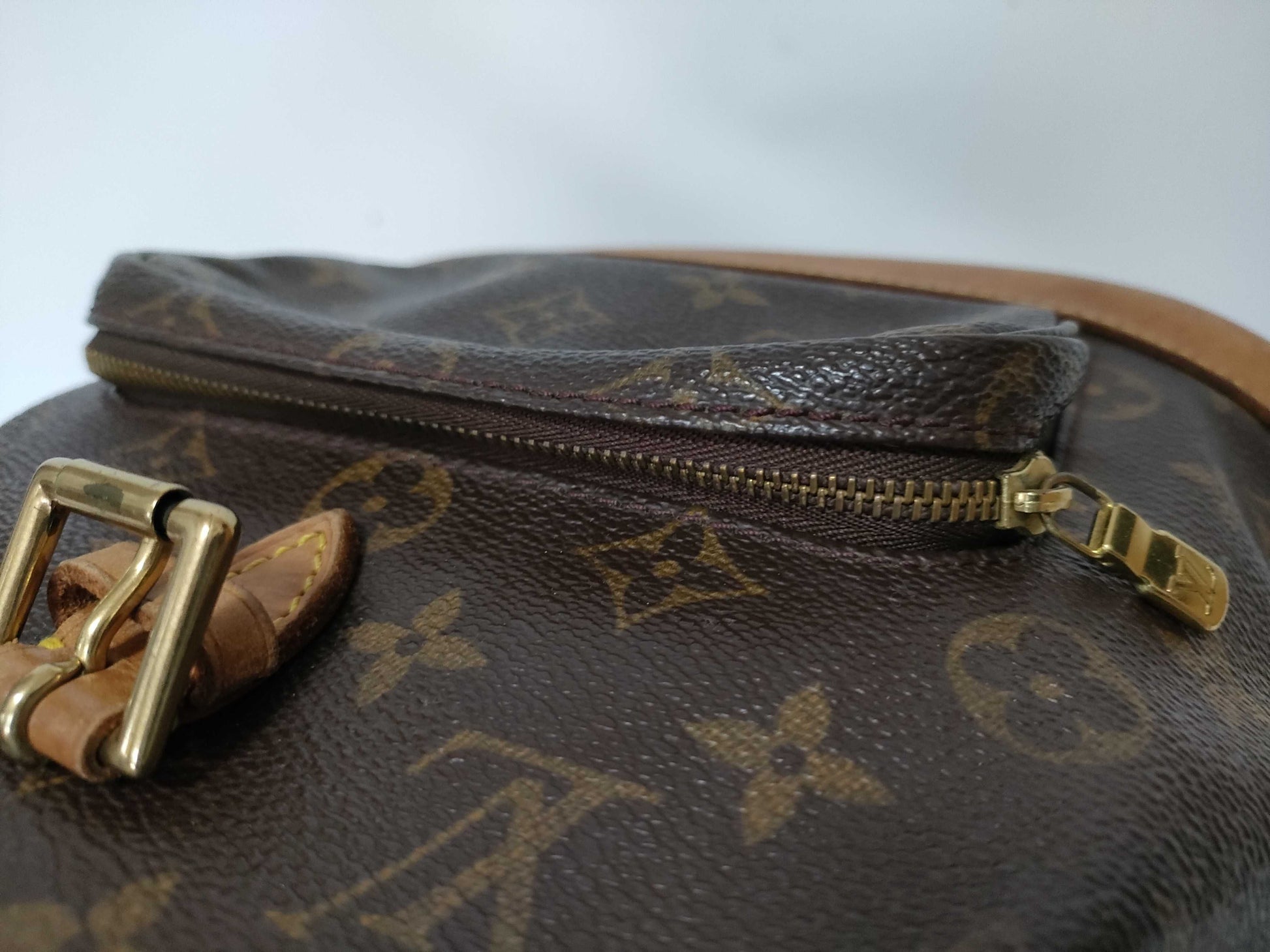 LOUIS VUITTON M51136 Monogram LV Monogram Montsouris MM M51136 SP0977 Backpack