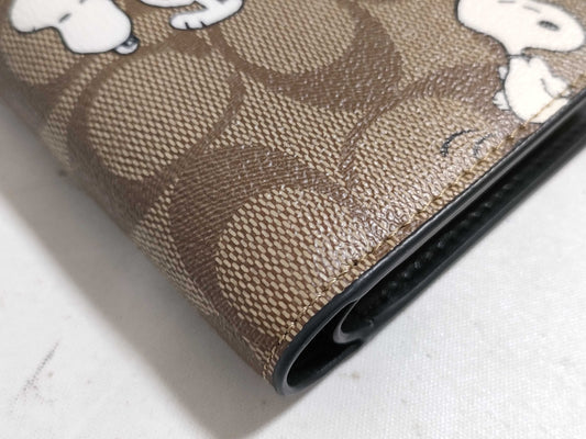 COACH Signature Snoopy Collaboration PVC Bi-fold Wallet C4591 Brown Wallet