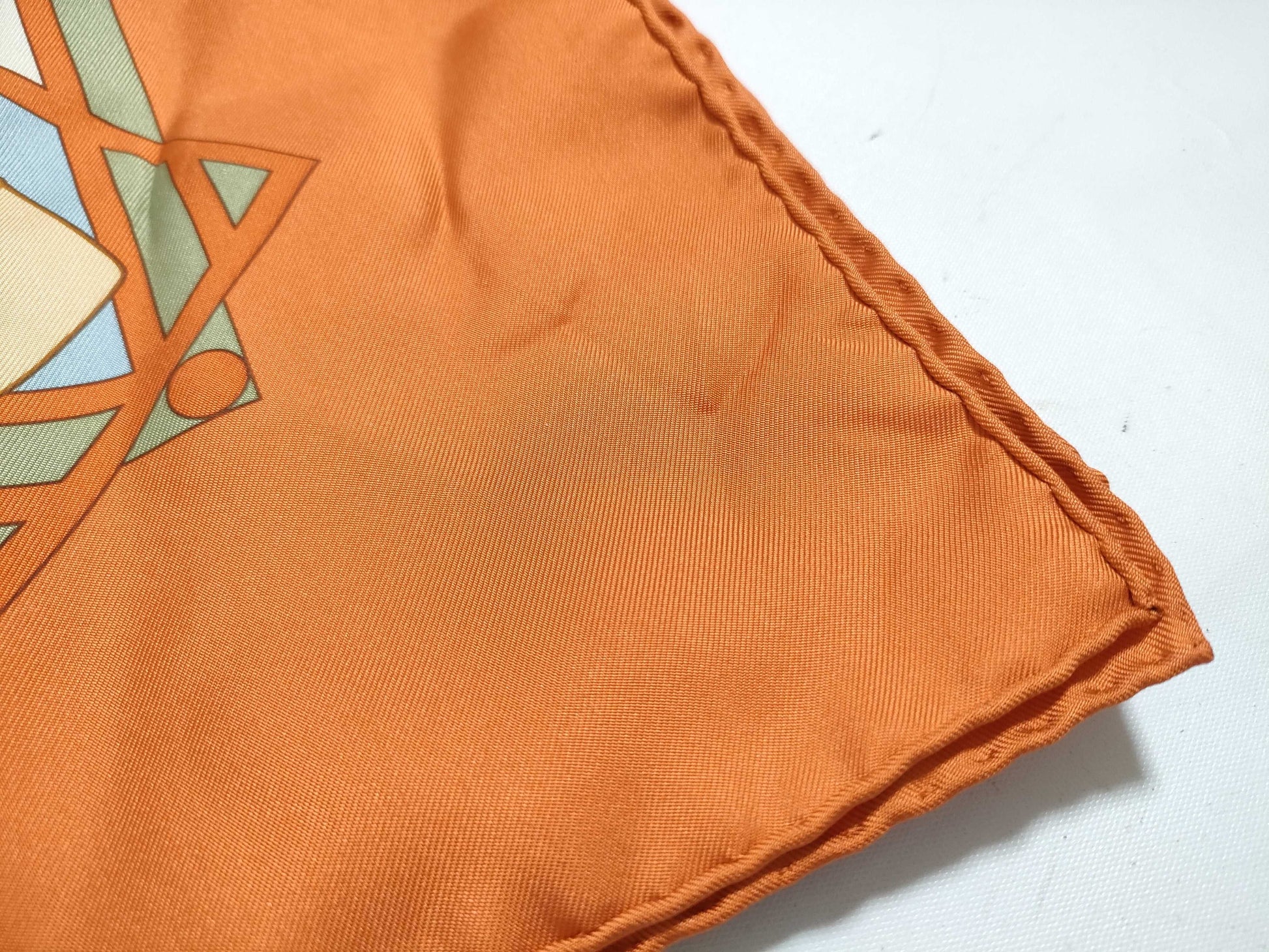 HERMES Carré 90 "The Secret of King Minos" Silk Scarf Orange Scarf