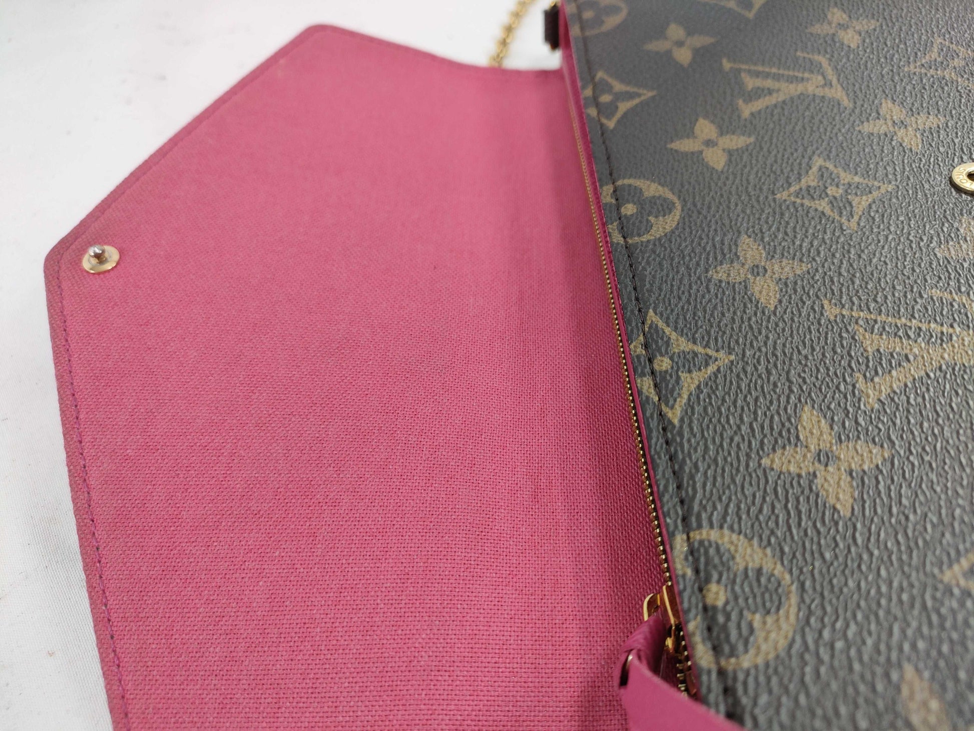 LOUIS VUITTON Monogram Pochette Felicie Shoulder Bag