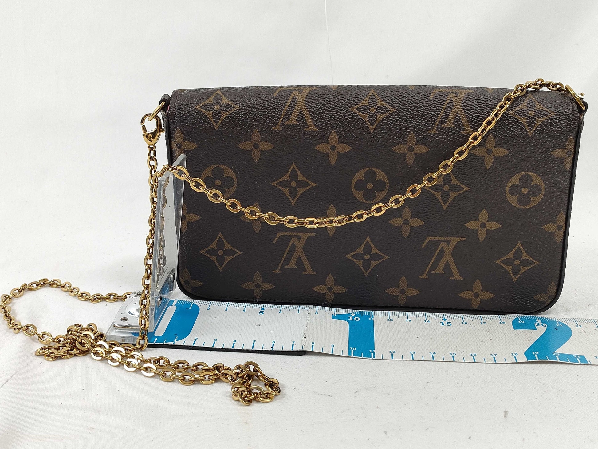 LOUIS VUITTON Monogram Pochette Felicie Shoulder Bag