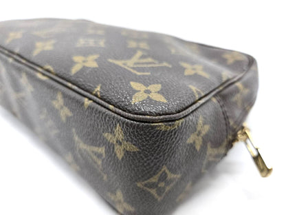 LOUIS VUITTON Monogram True Toilet 23 M47524 Pouch