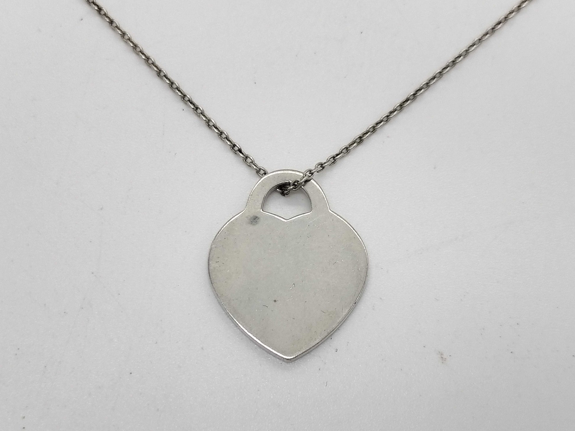 Tiffany & Co. Return to Tiffany Tiffany & Co. Return to Tiffany Return to Heart Necklace Necklace