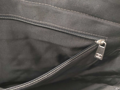 CHANEL Caviar Skin Chain Tote Bag