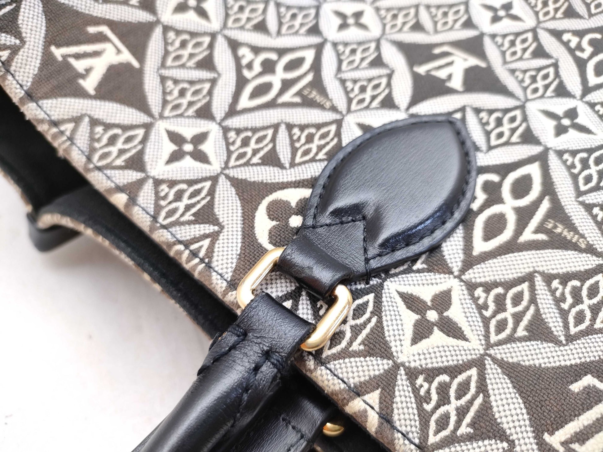 LOUIS VUITTON LV On the Go GM Monogram Jacquard Tote Bag
