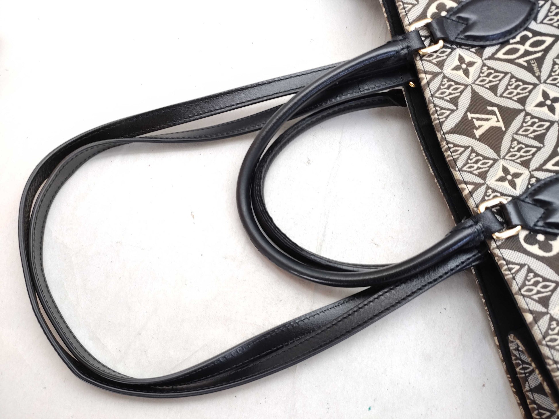 LOUIS VUITTON LV On the Go GM Monogram Jacquard Tote Bag
