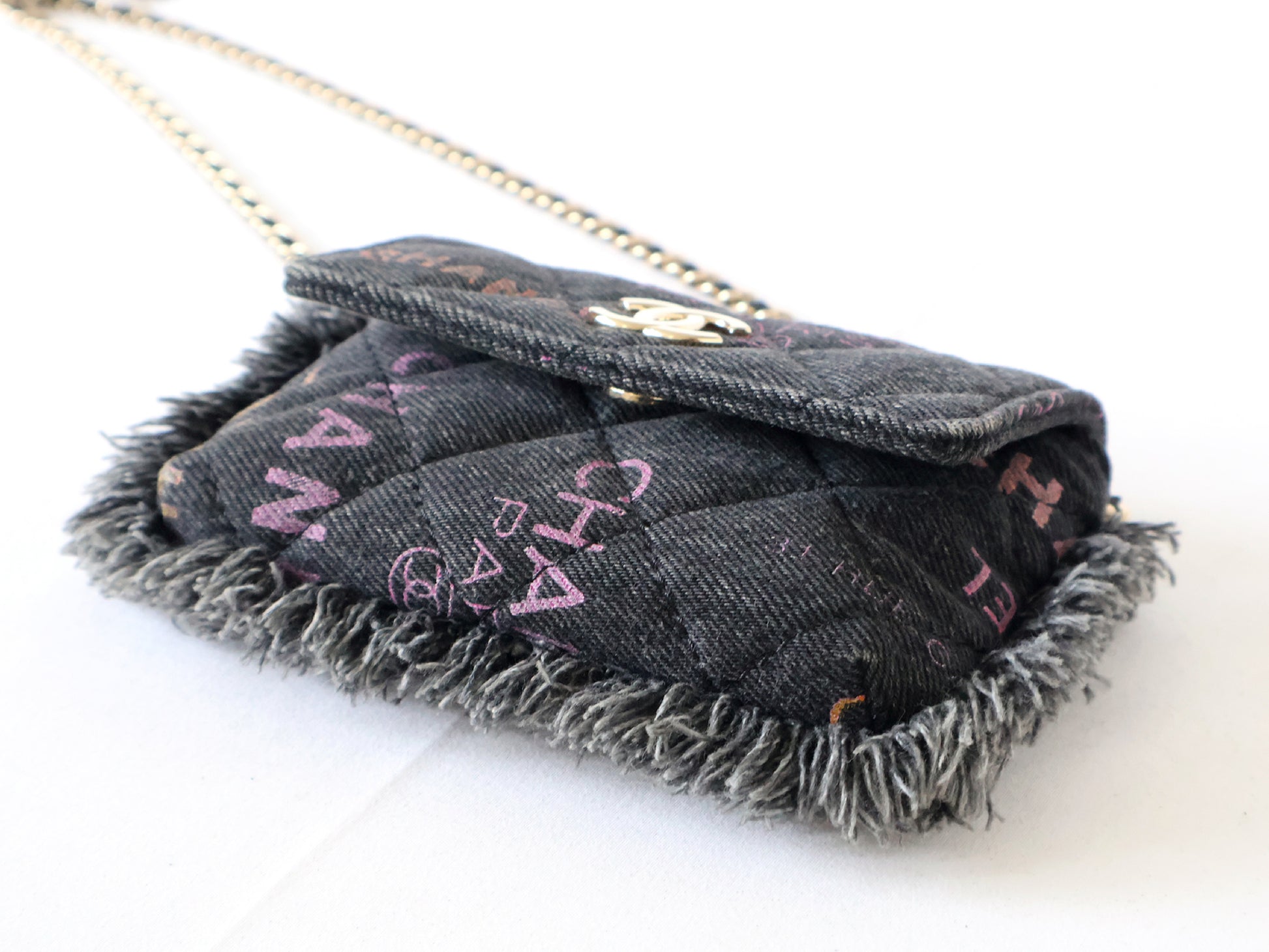CHANEL Seal 31 Series Denim Matelasse Chain Shoulder Bag Black