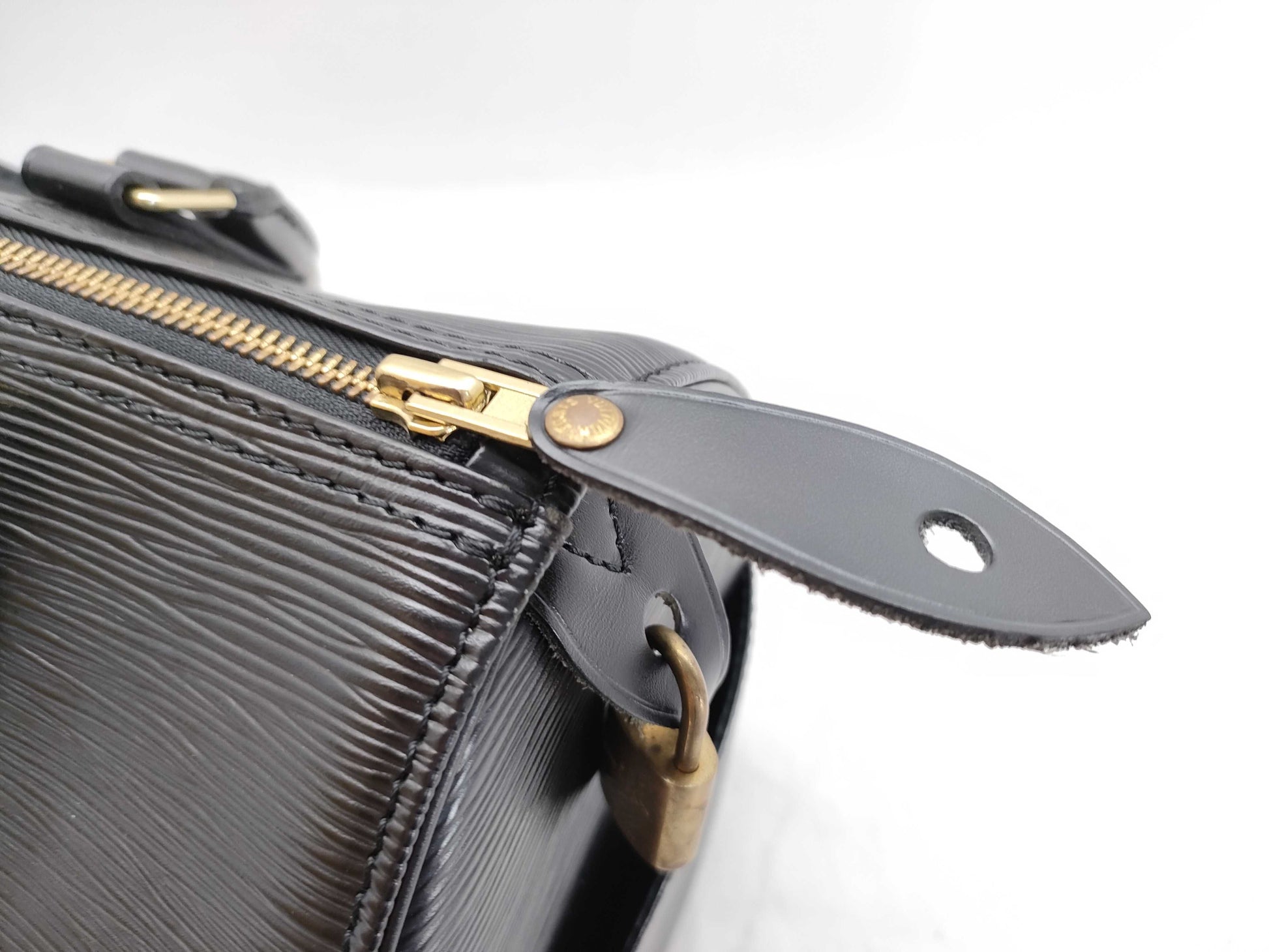 LOUIS VUITTON Epi Speedy 30 Boston Bag M59022 VI0915 Black