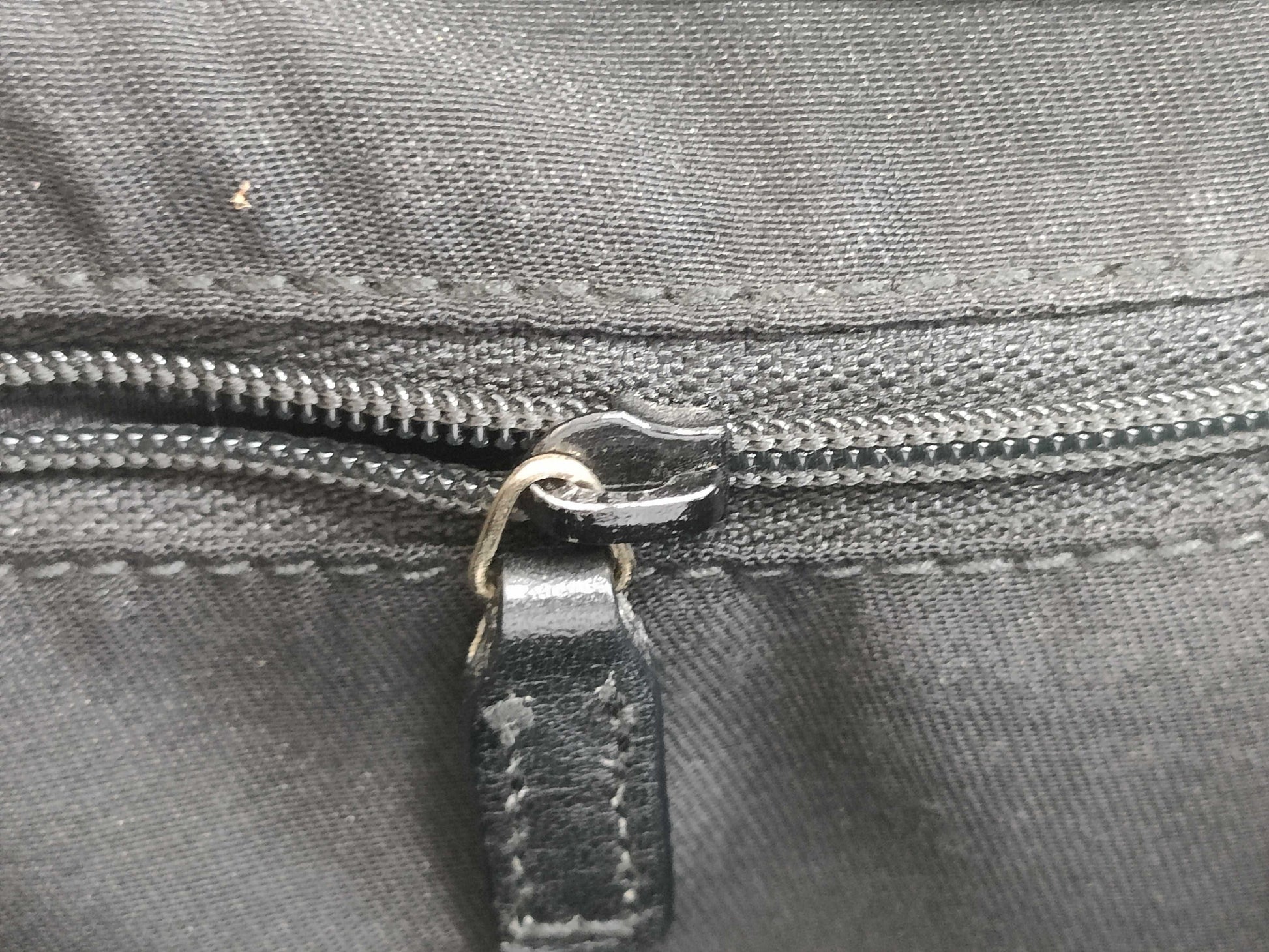 GUCCI Abbey Line Bag Black Handbag