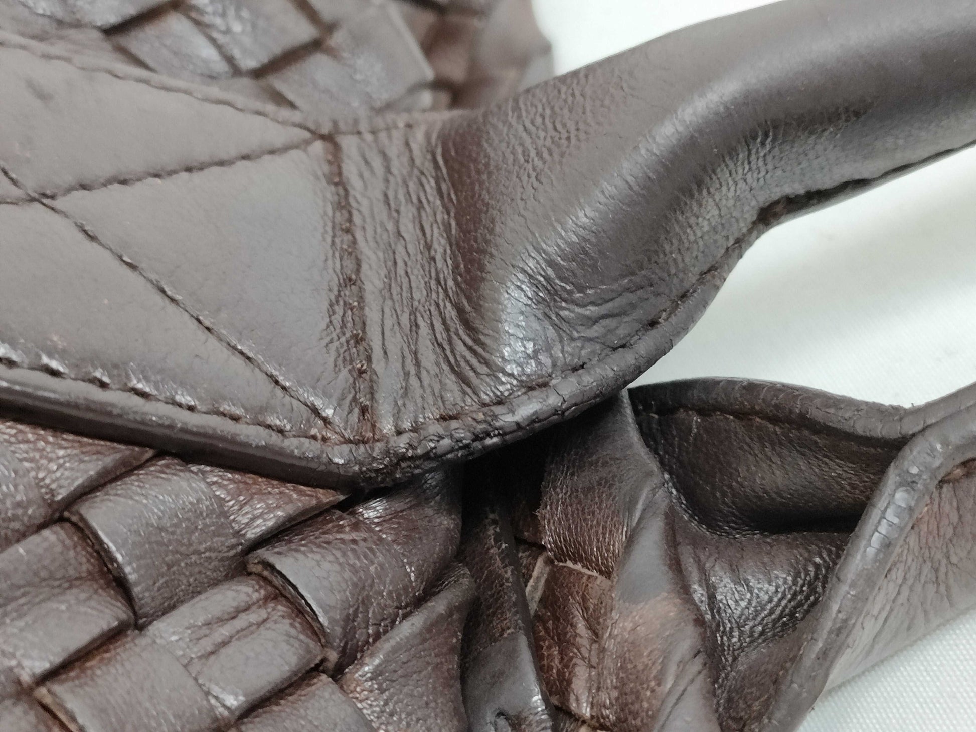 BOTTEGA VENETA Intrecciato Bottega Cabas Intrecciato Tote Bag with Pouch