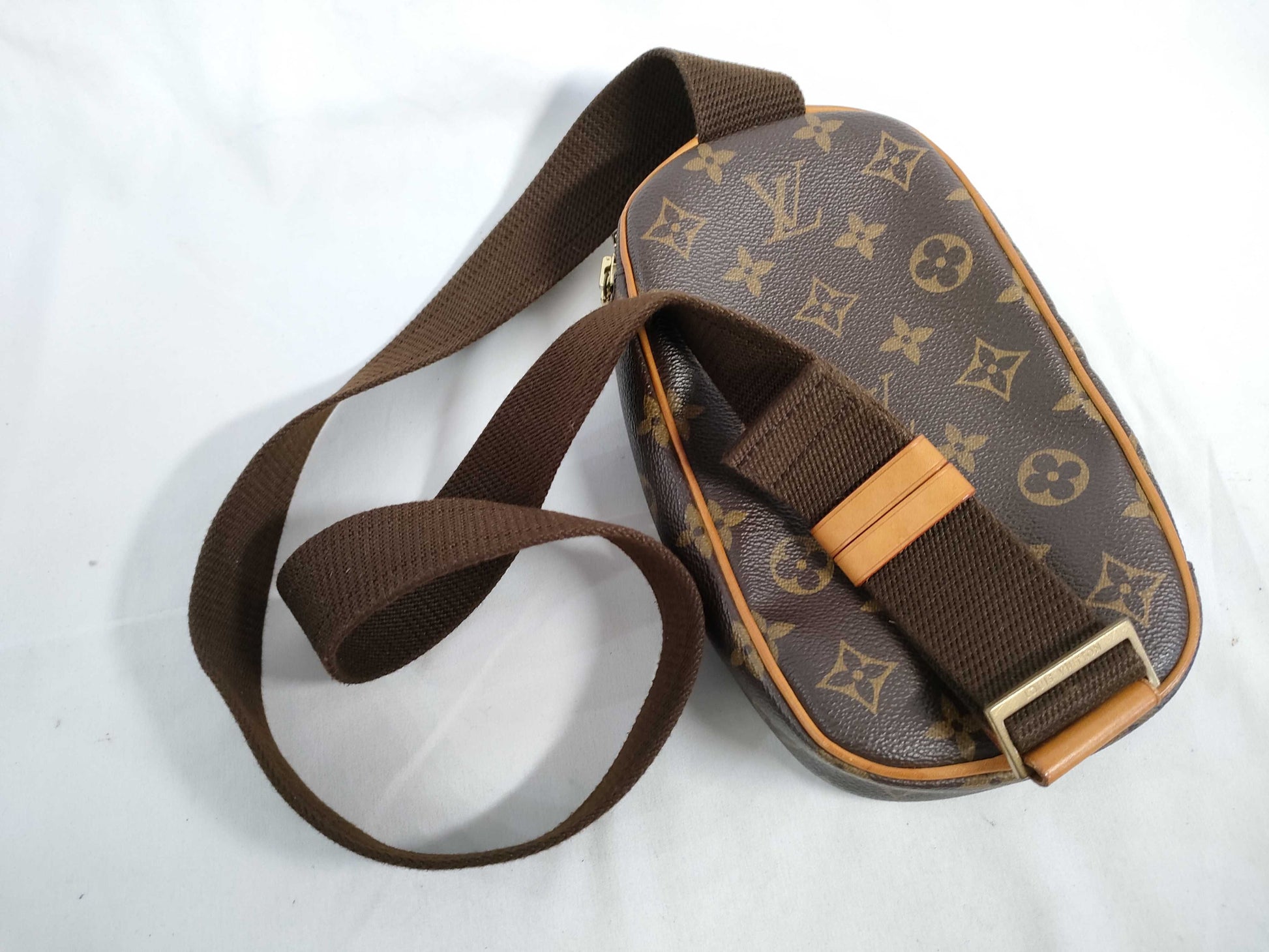 LOUIS VUITTON Monogram Pochette Ganju Monogram Shoulder Bag