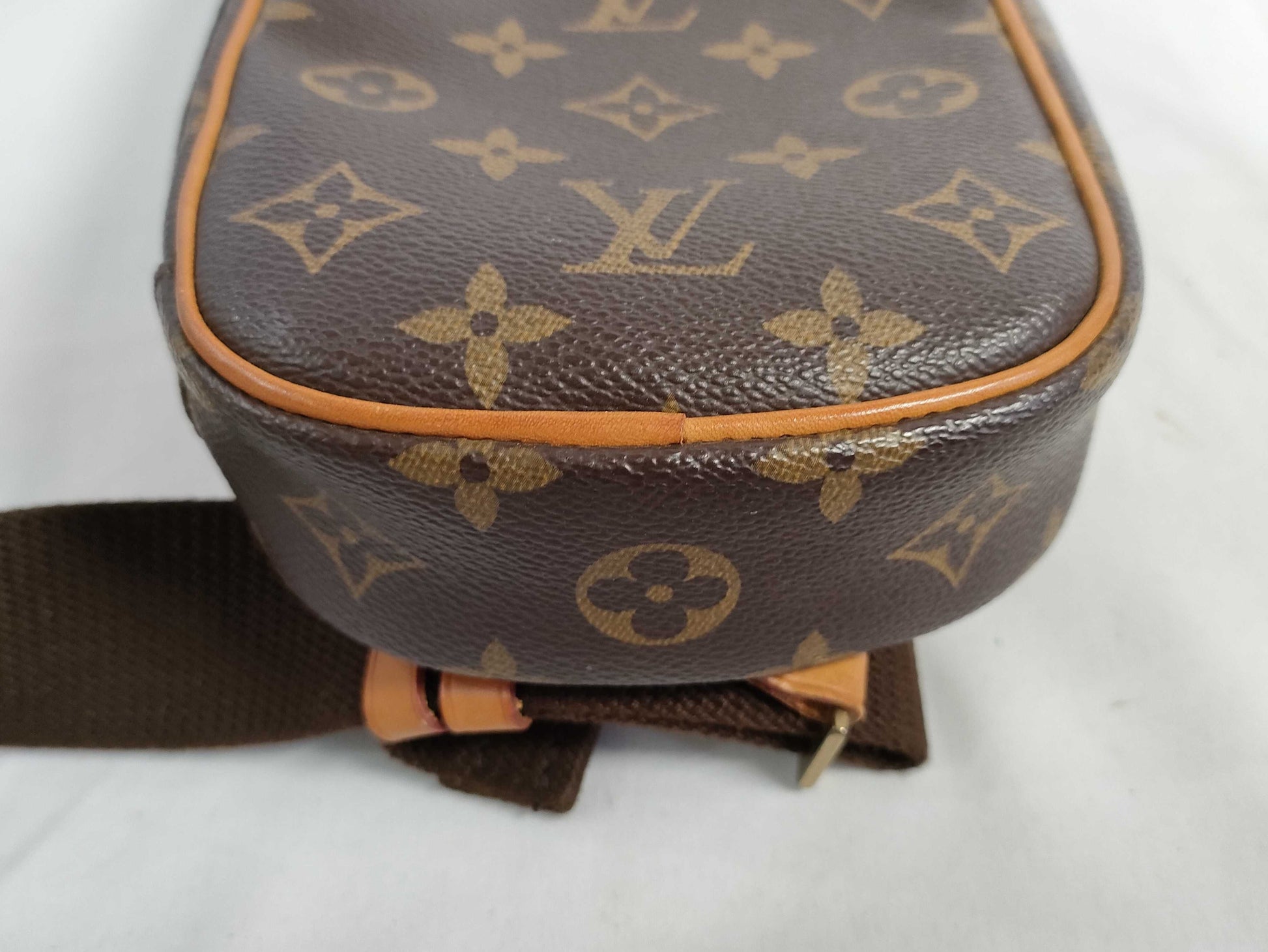 LOUIS VUITTON Monogram Pochette Ganju Monogram Shoulder Bag