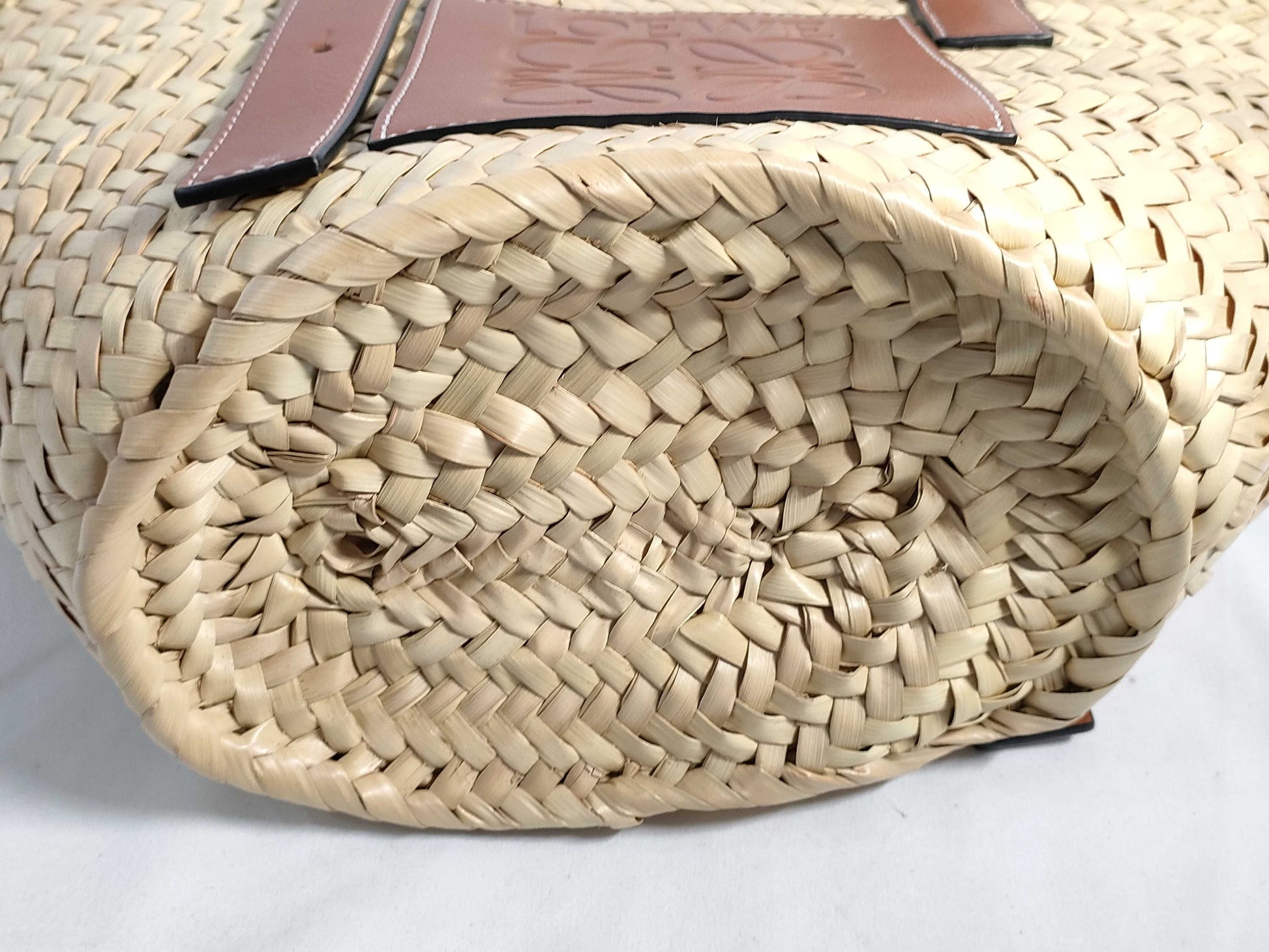 LOEWE Anagram Basket Medium Raffia and Leather Basket Bag Beige and Brown Cloth Bag Handbag
