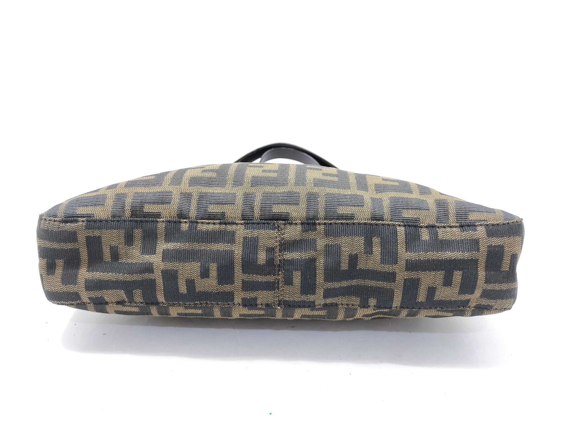 FENDI Zucca pattern Mamma Bucket Zucca handbag