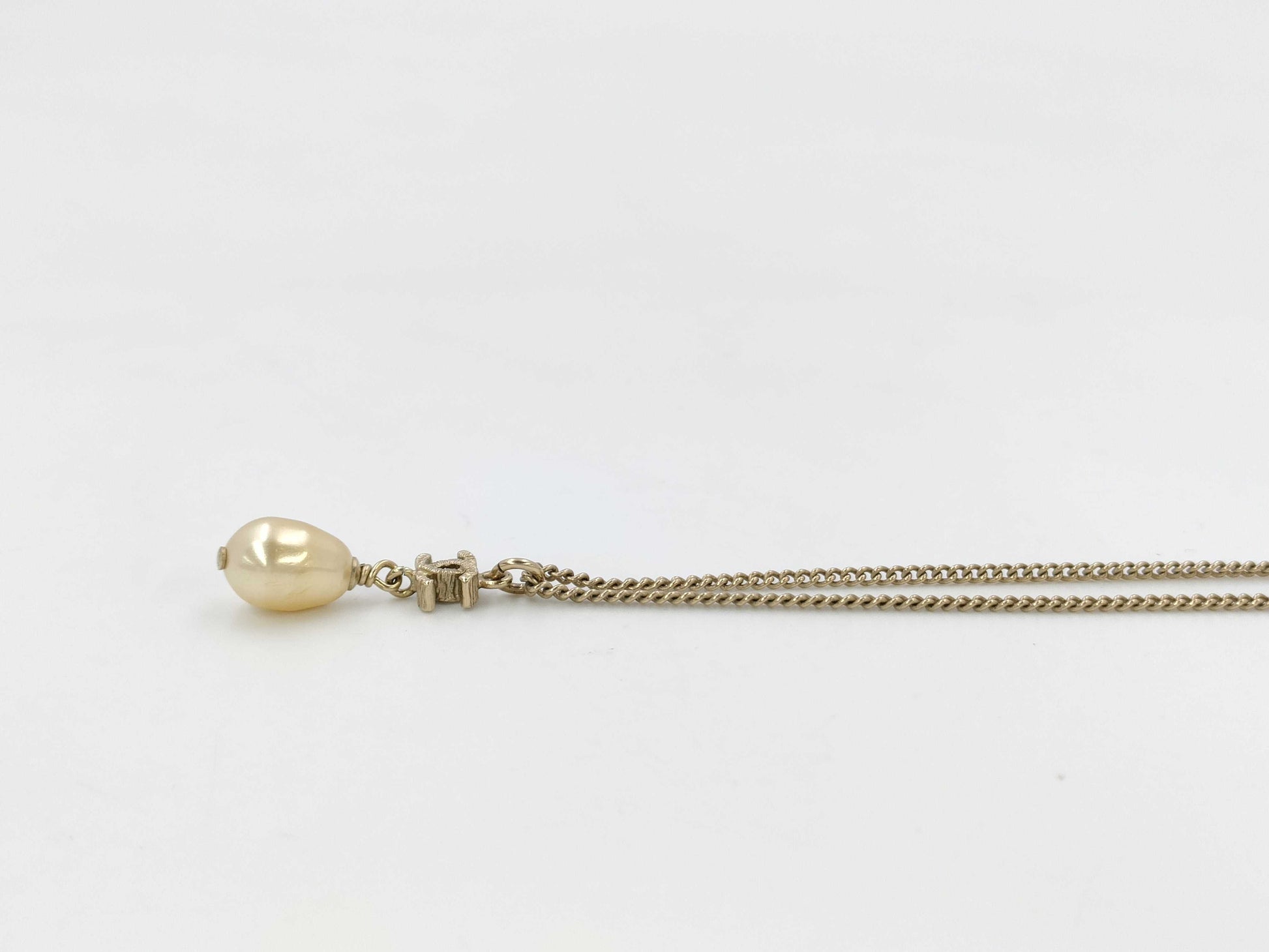 CHANEL Coco Mark Pearl B12C Necklace