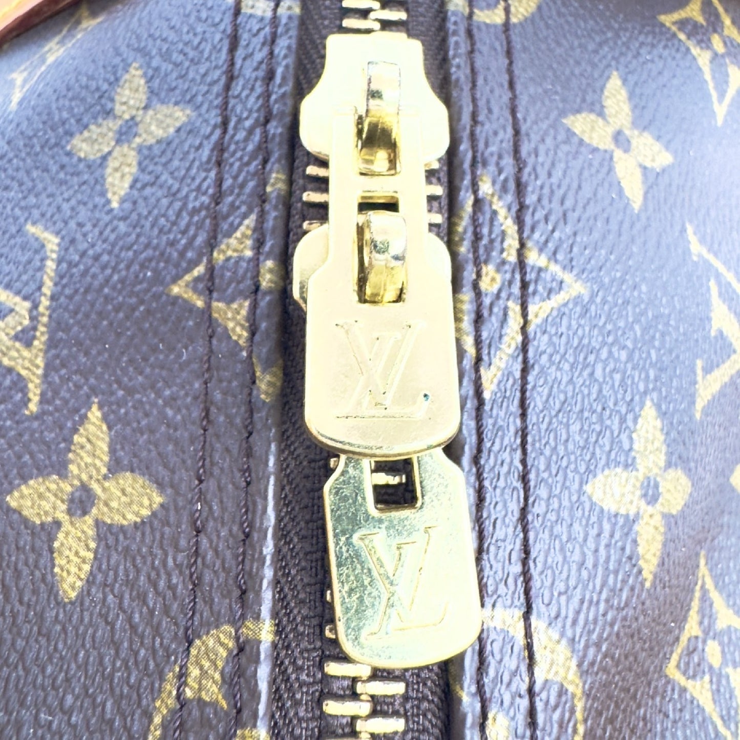 LOUIS VUITTON Monogram Keepall Bandouliere 55 Boston Bag