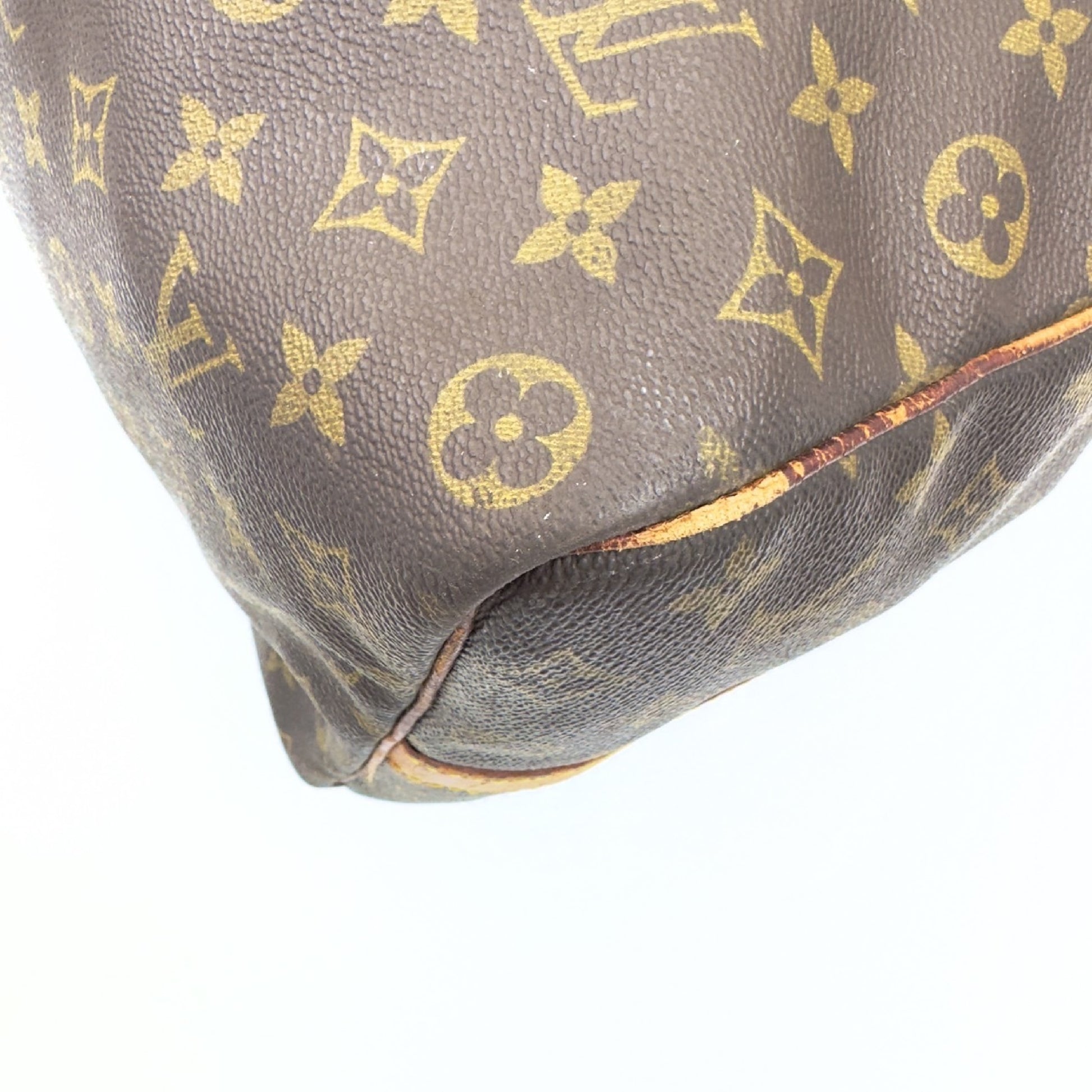 LOUIS VUITTON Monogram Keepall 50 Boston Bag