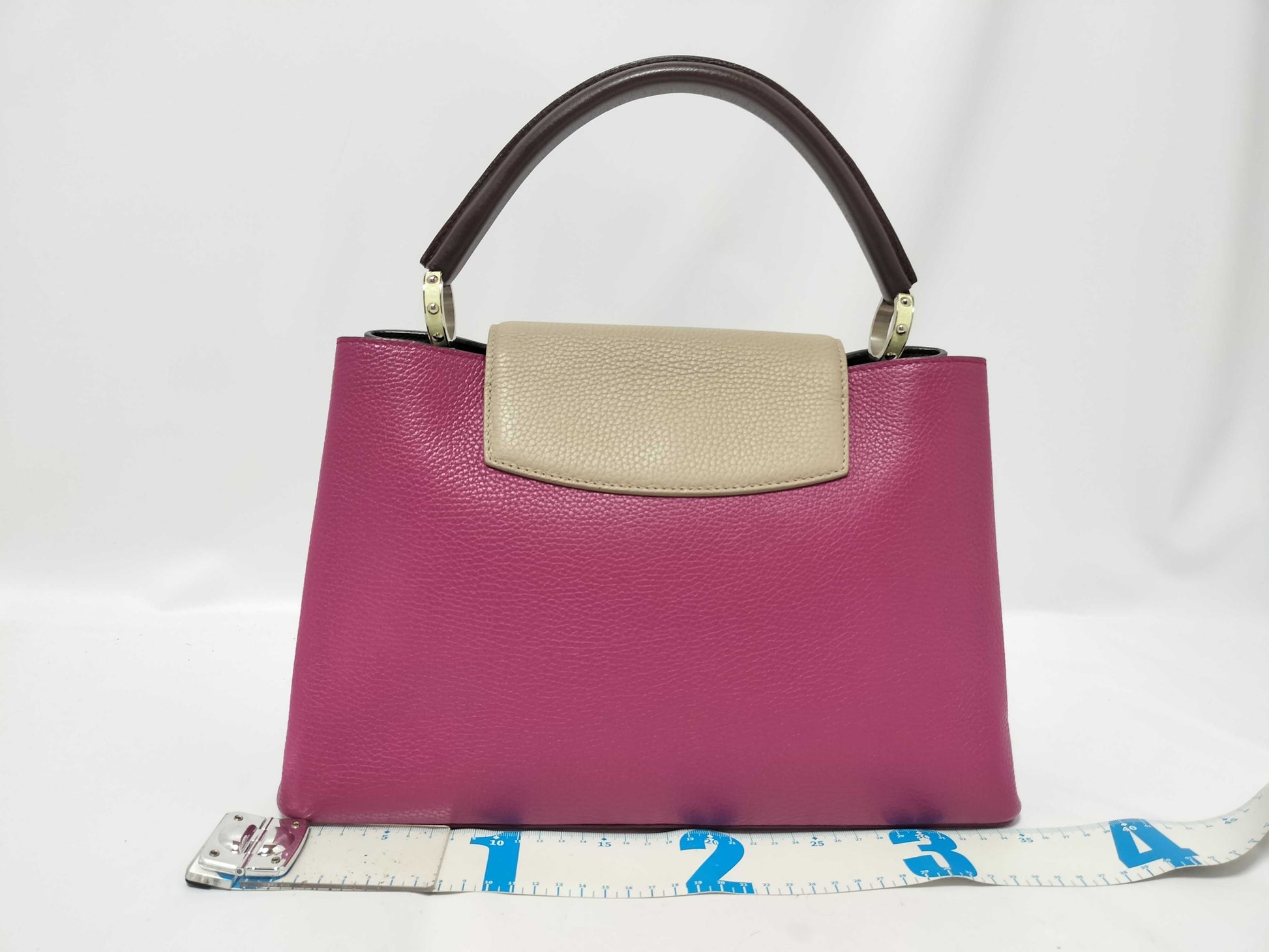 LOUIS VUITTON M94387 Capucines MM Fuchsia Pink Beige Brown Handbag