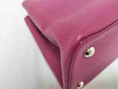 LOUIS VUITTON M94387 Capucines MM Fuchsia Pink Beige Brown Handbag