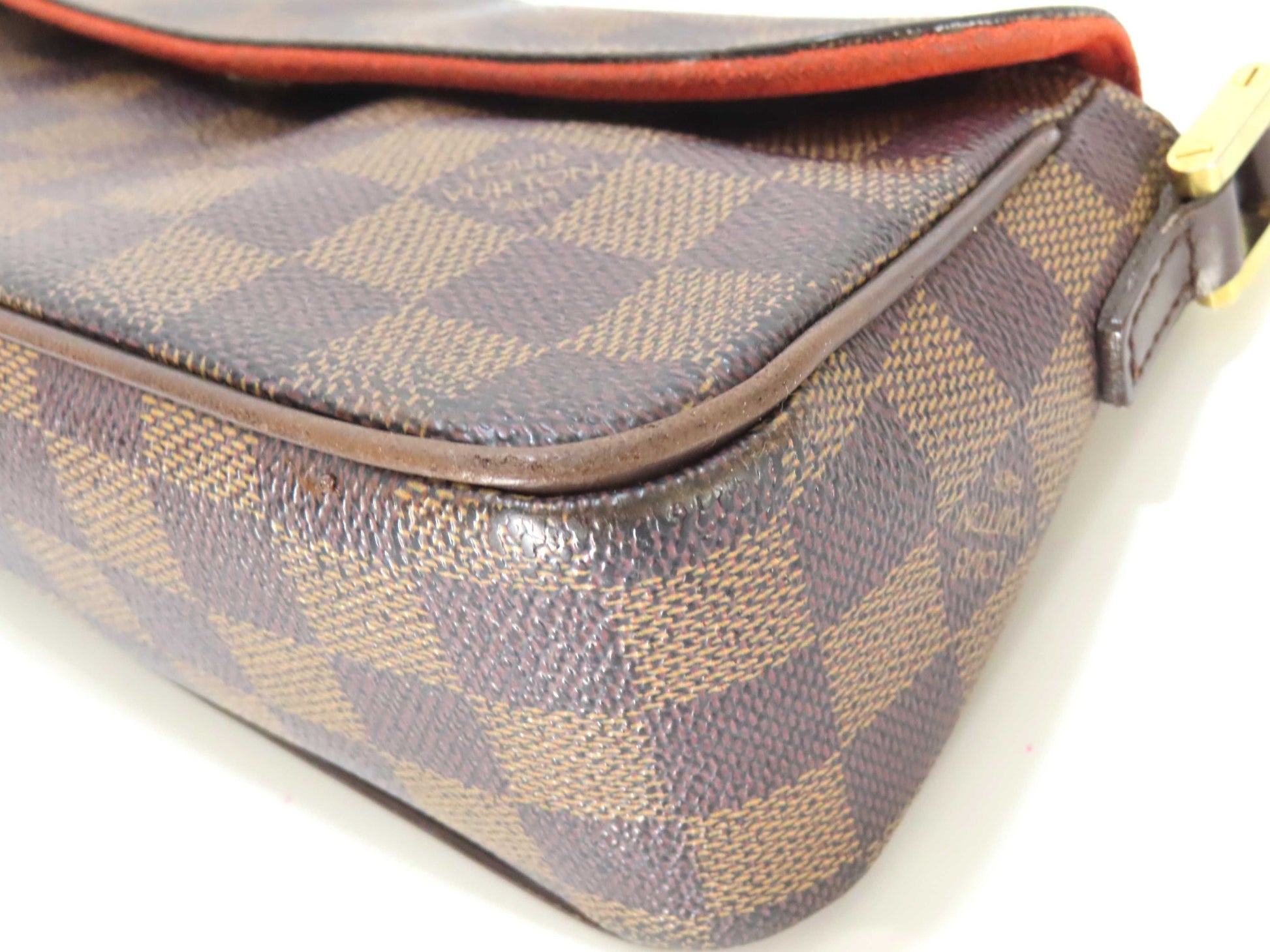 LOUIS VUITTON Damier Louis Vuitton Damier Recollector Bag