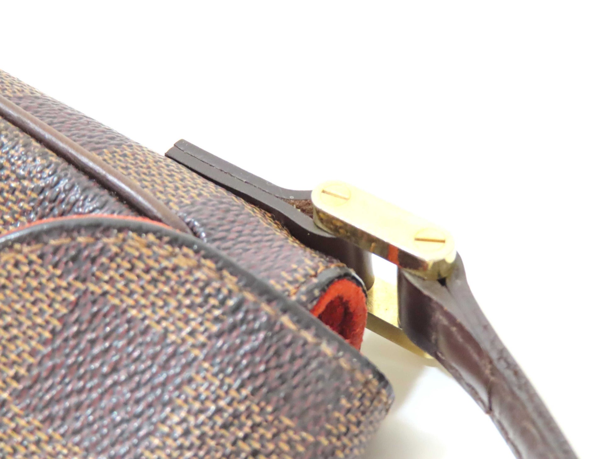 LOUIS VUITTON Damier Louis Vuitton Damier Recollector Bag