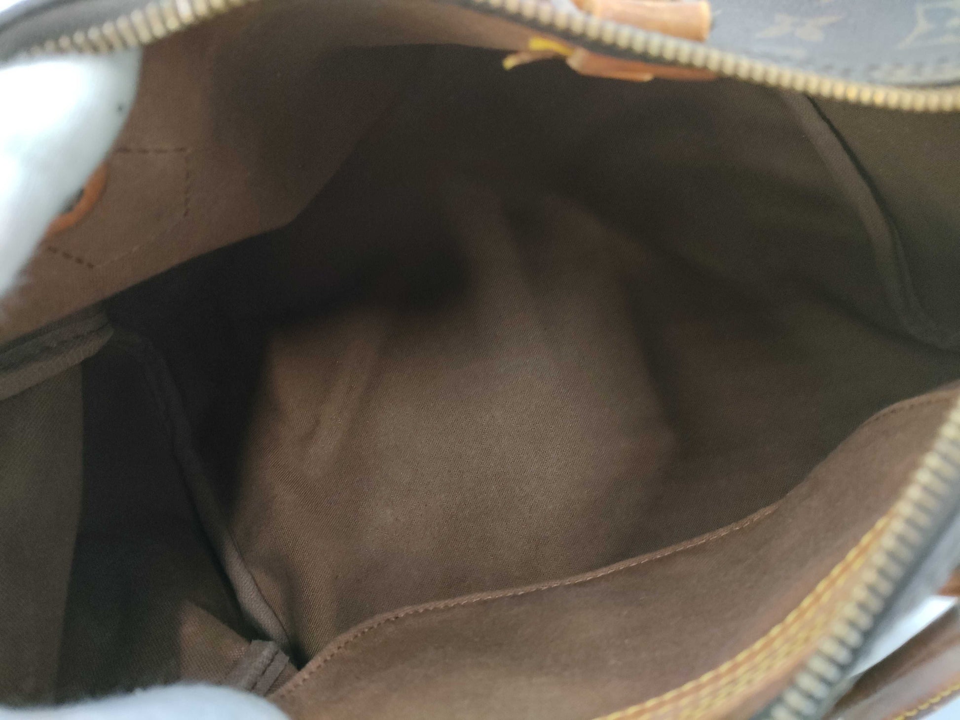 LOUIS VUITTON LOUIS VUITTON Monogram Speedy 30 VI0992 Bag
