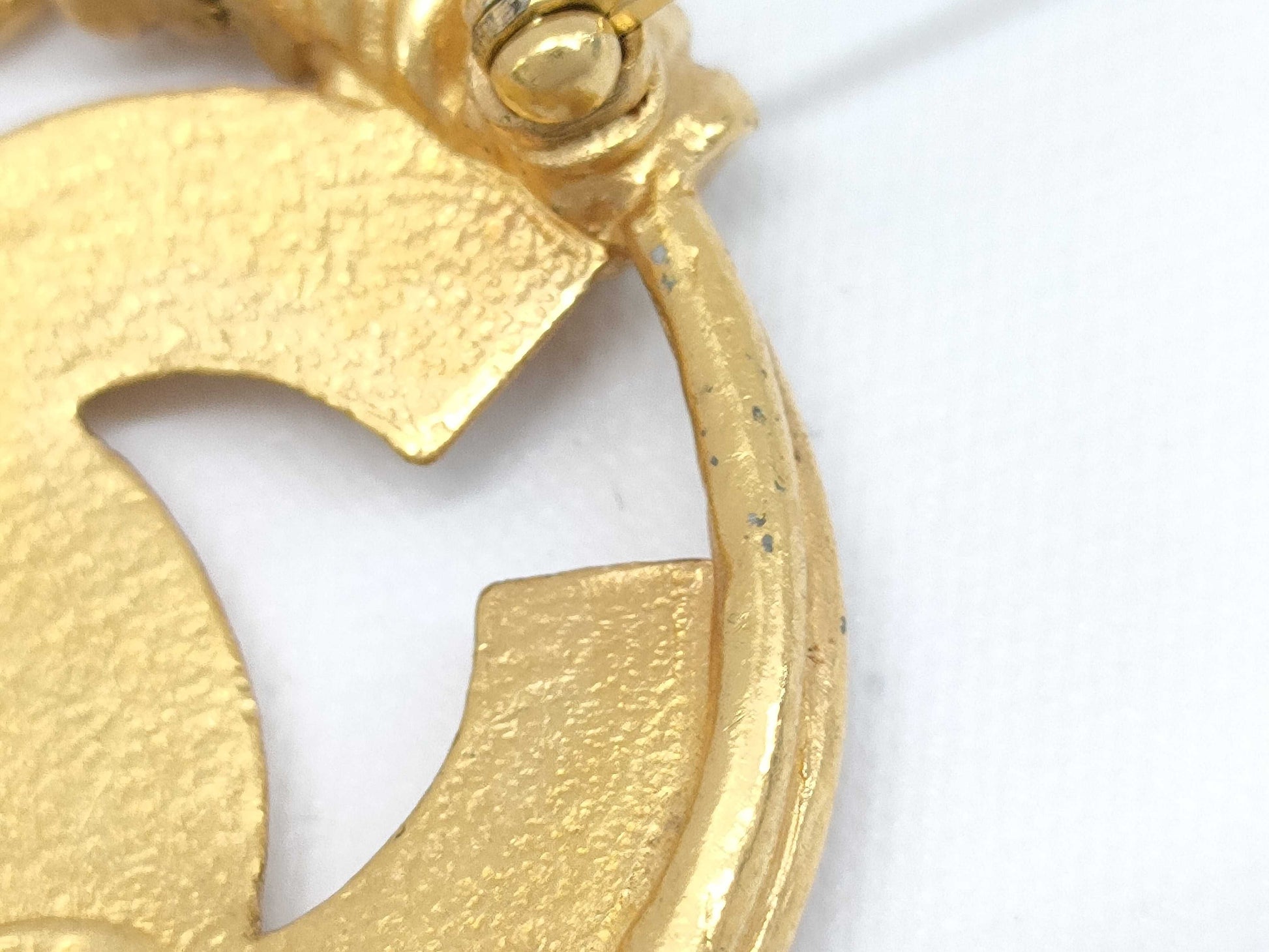 CHANEL Chanel Swing 94P Brooch