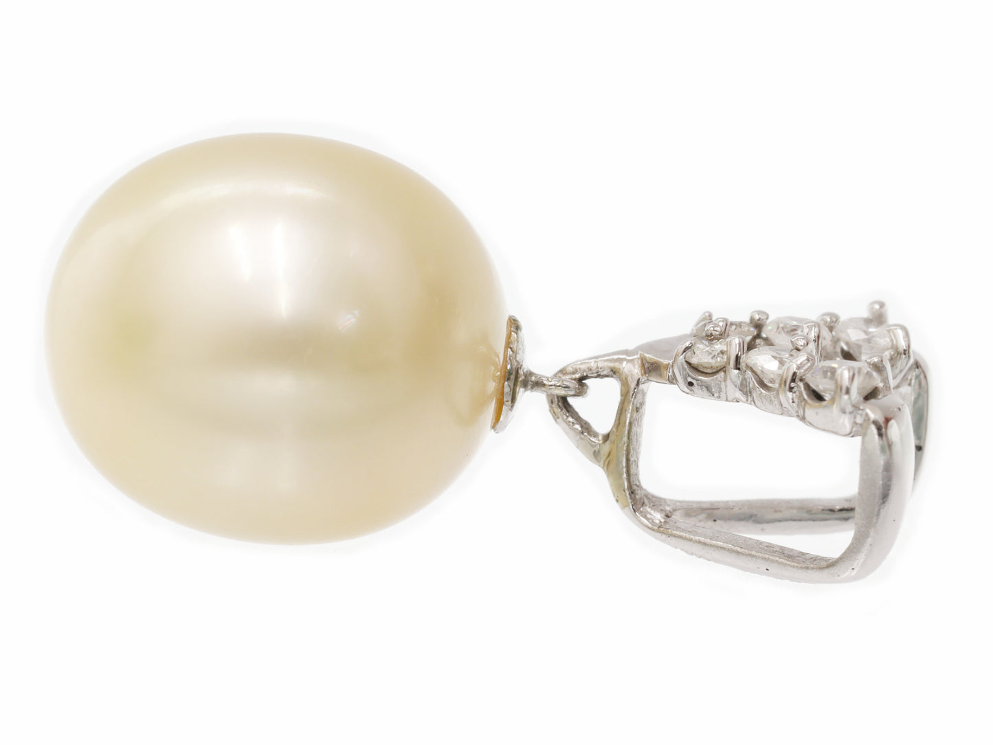 Pearl diameter: approx. 13.6*15.2mm, PT900, D0.25ct, 5.9g, pendant top 