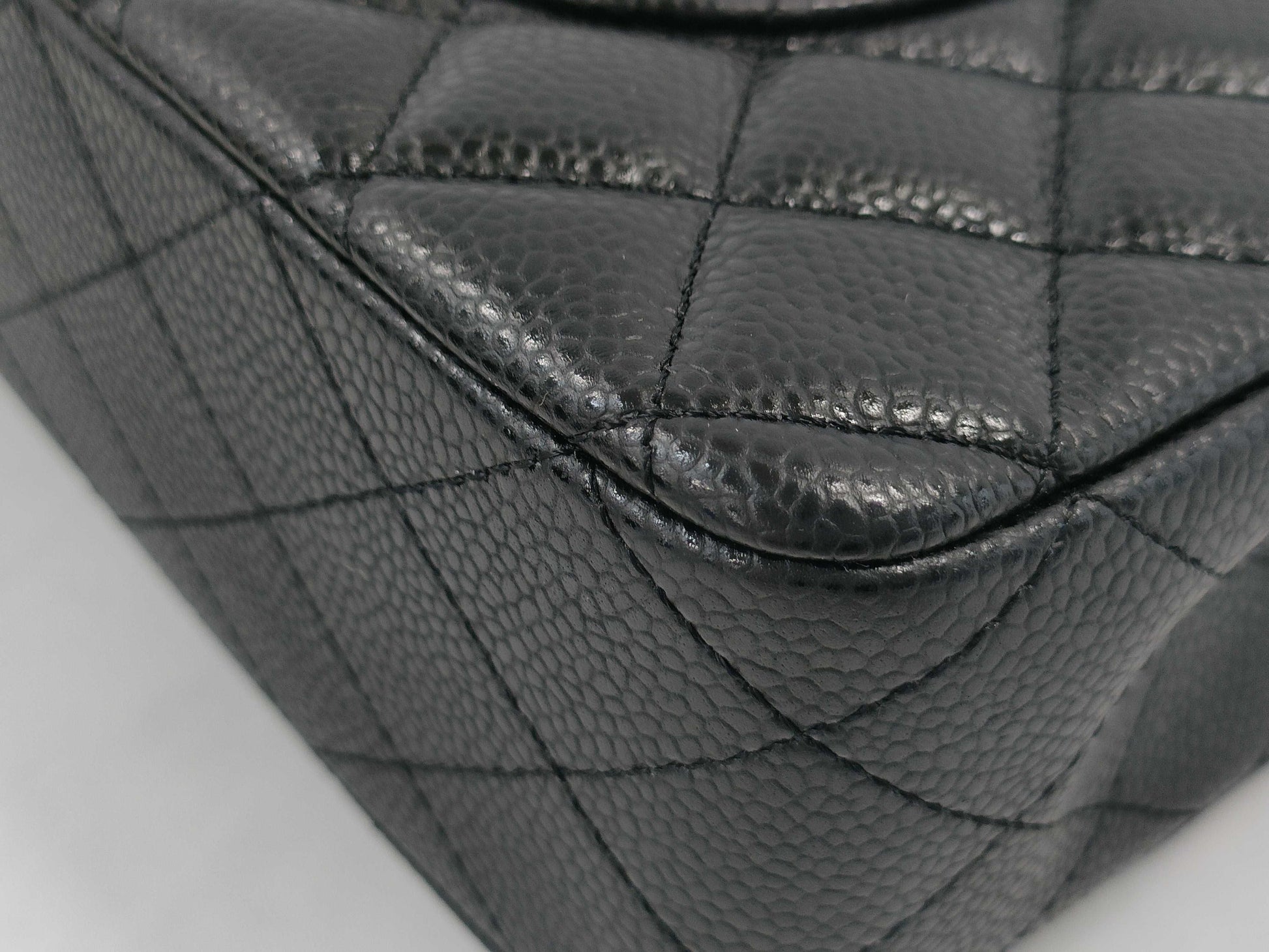CHANEL Caviar Skin CF 25 Shoulder Bag