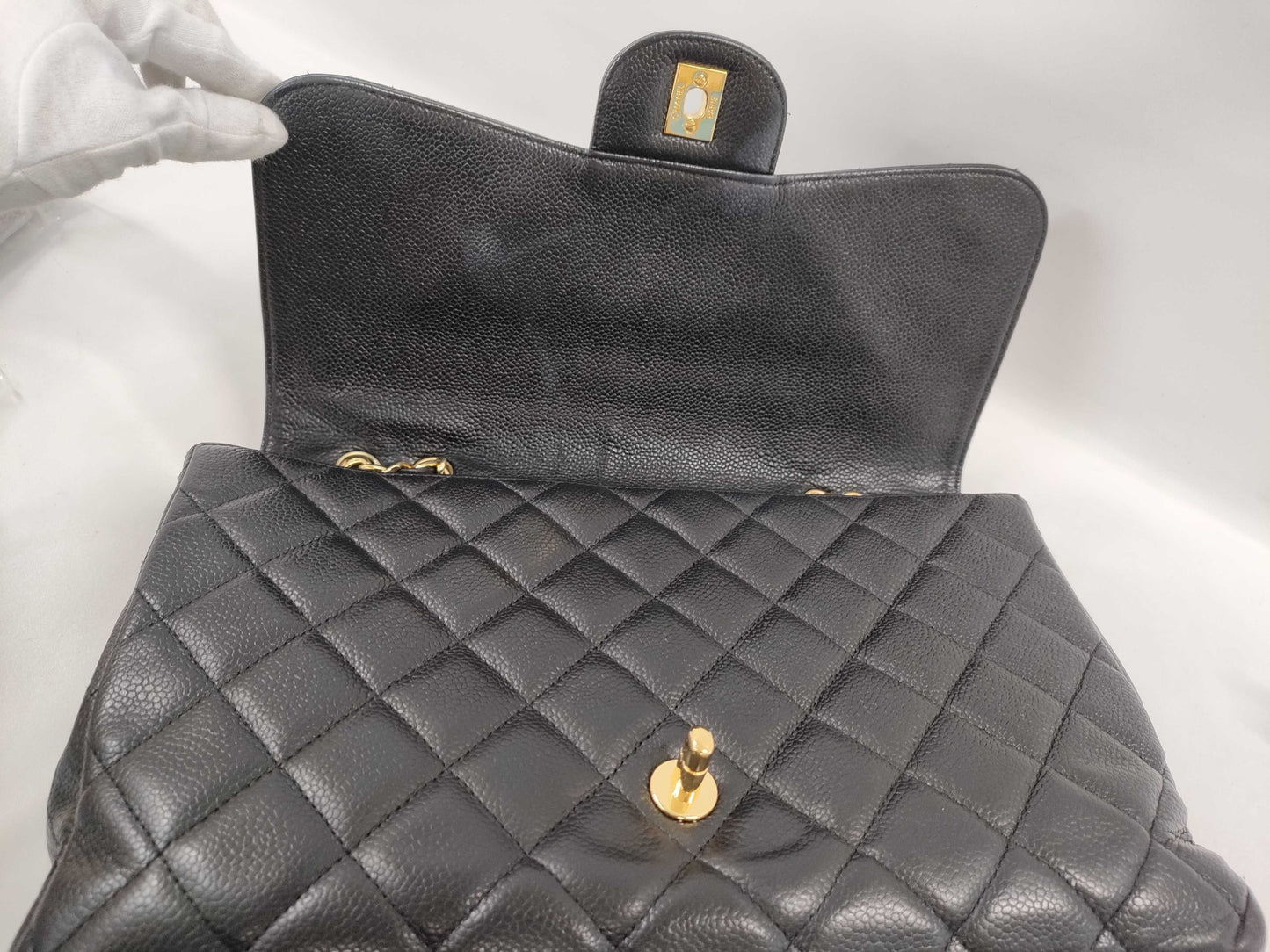 CHANEL Caviar Skin Matelasse Jumbo Shoulder Bag