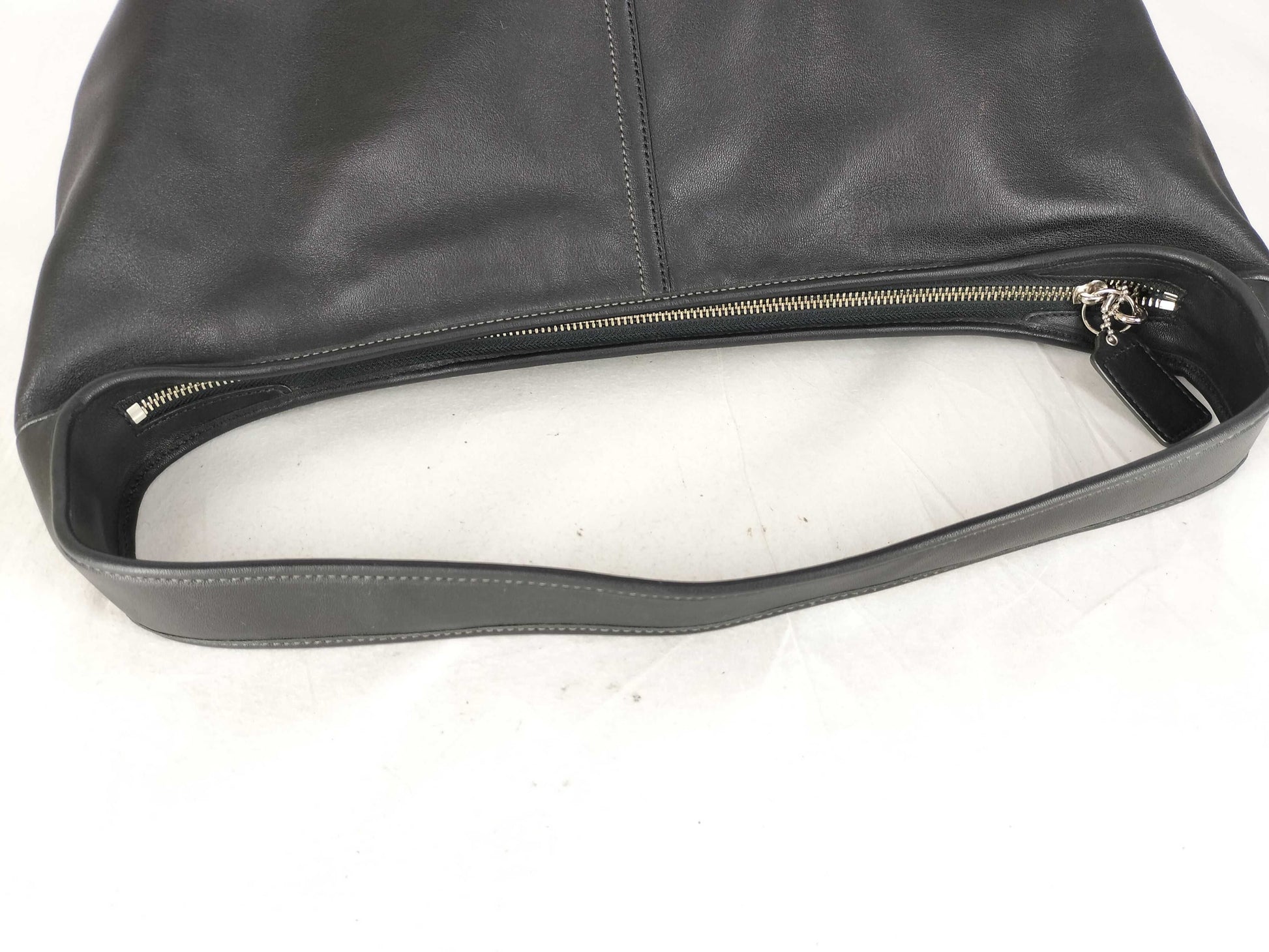 COACH one-shoulder leather black shoulder bag
