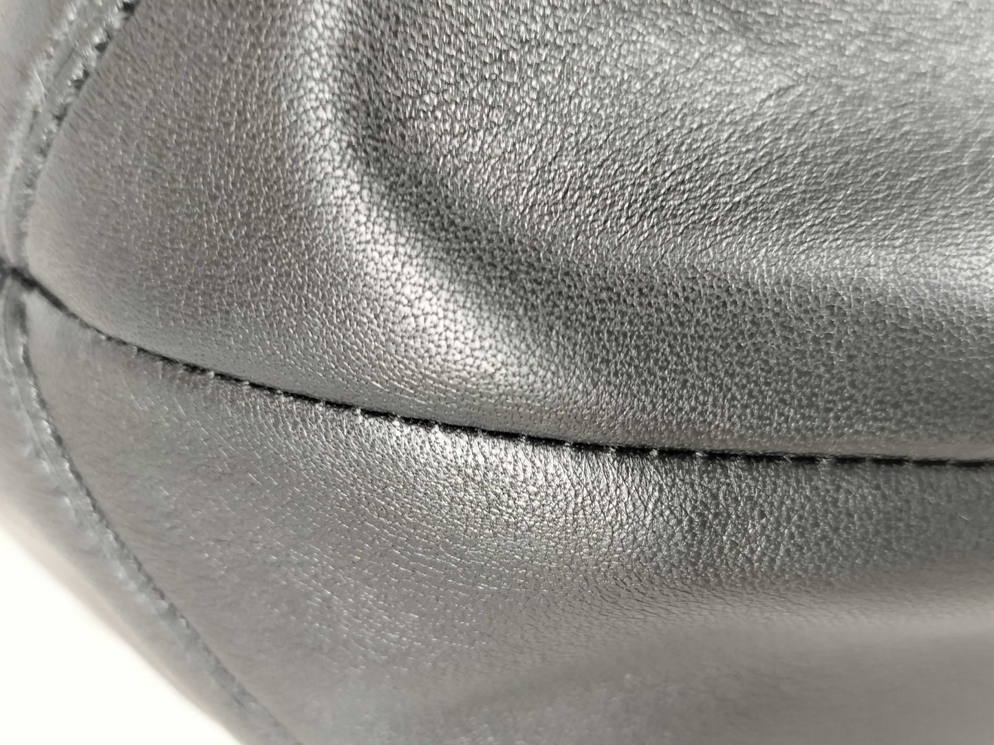 COACH one-shoulder leather black shoulder bag