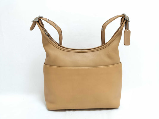 COACH shoulder bag in beige leather