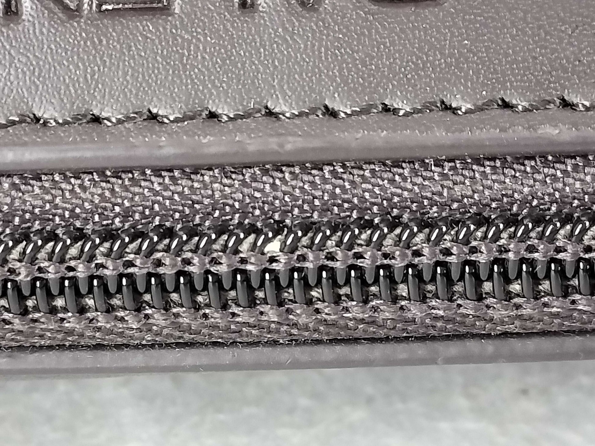 BALENCIAGA BB pattern handbag