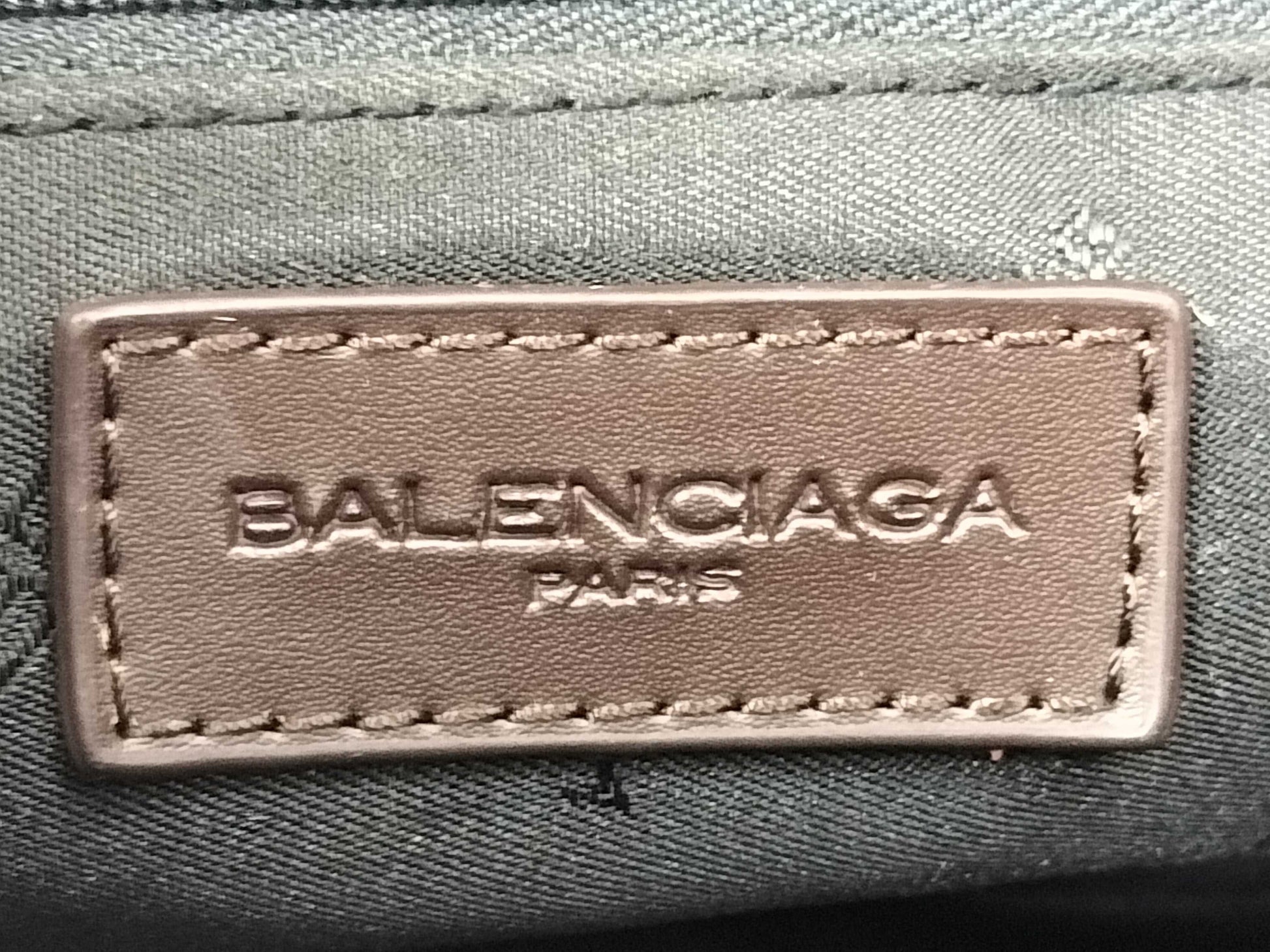 BALENCIAGA BB pattern handbag