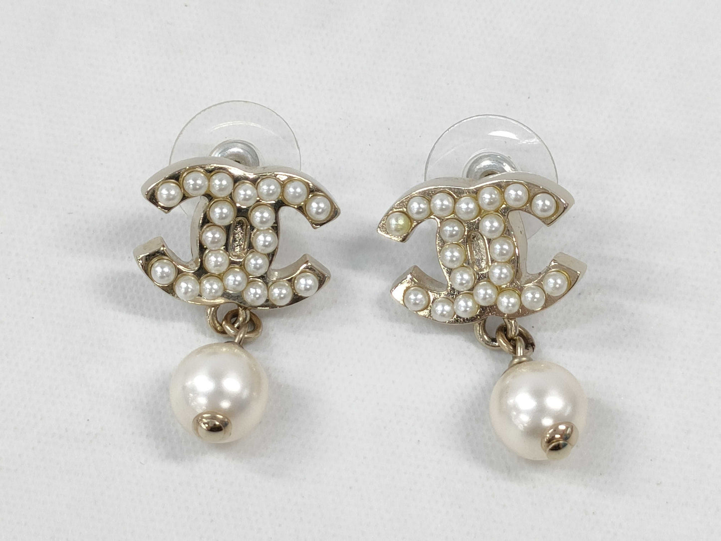CHANEL Faux Pearl 06V Earrings