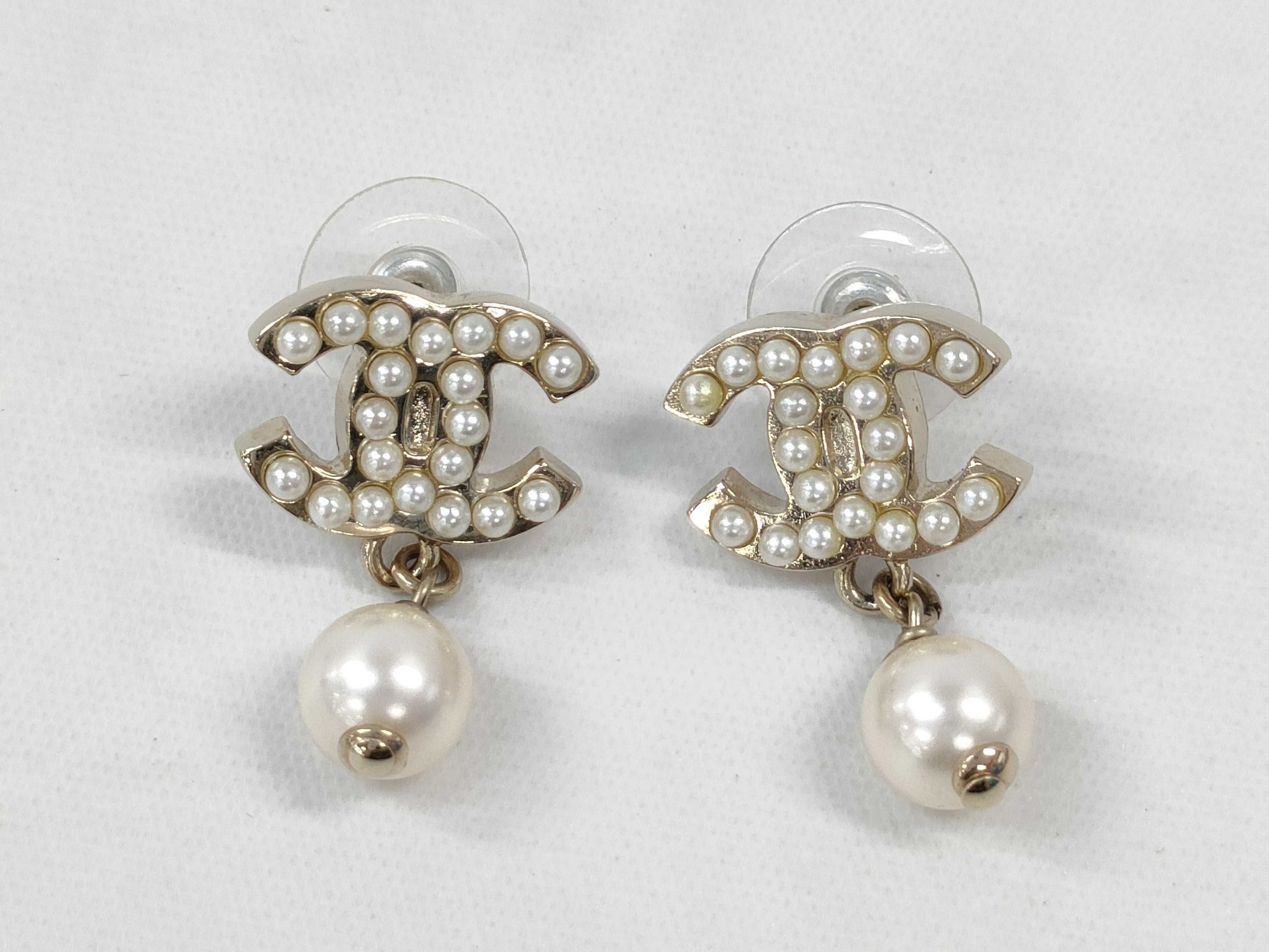 CHANEL Faux Pearl 06V Earrings