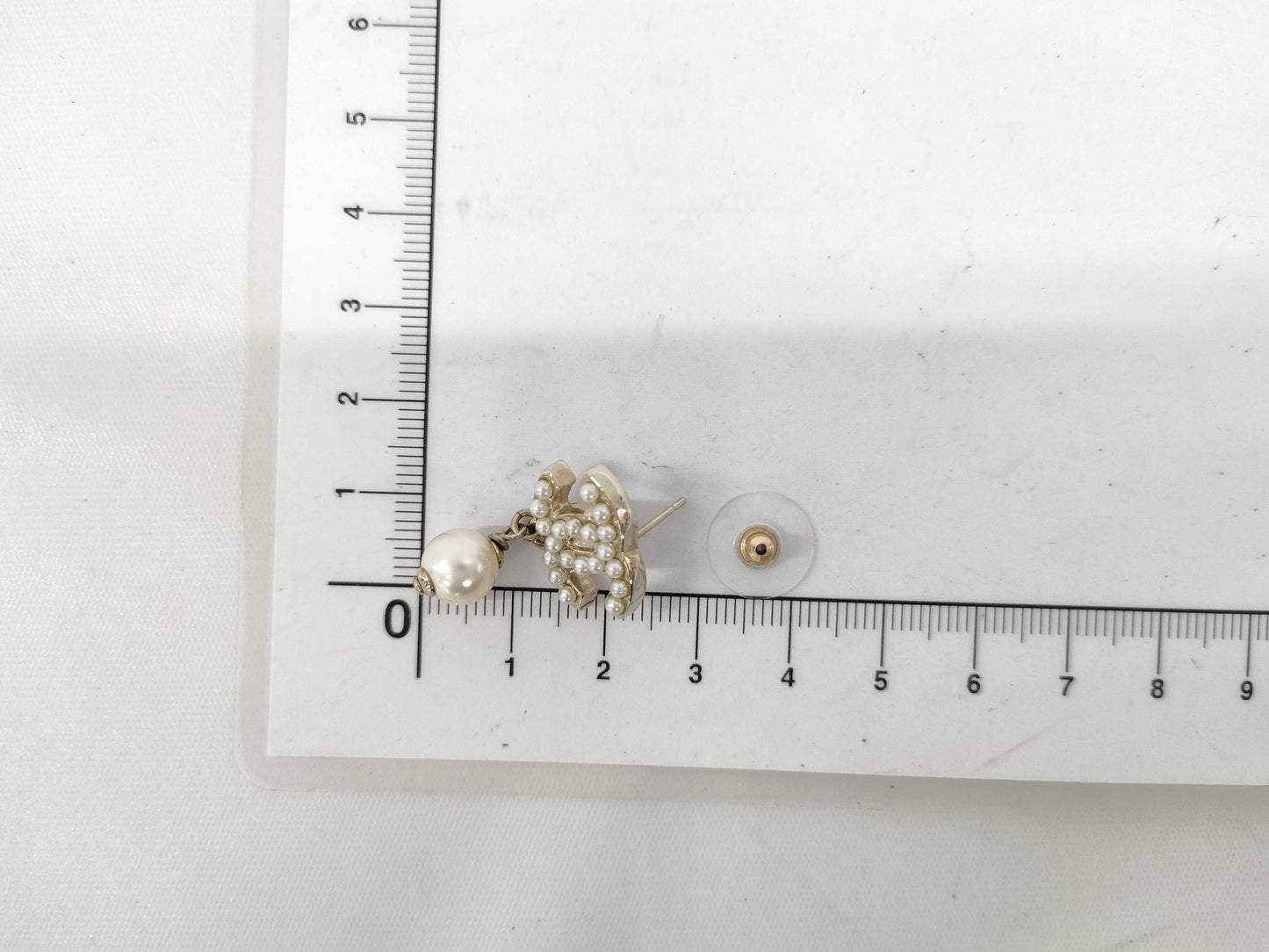 CHANEL Faux Pearl 06V Earrings