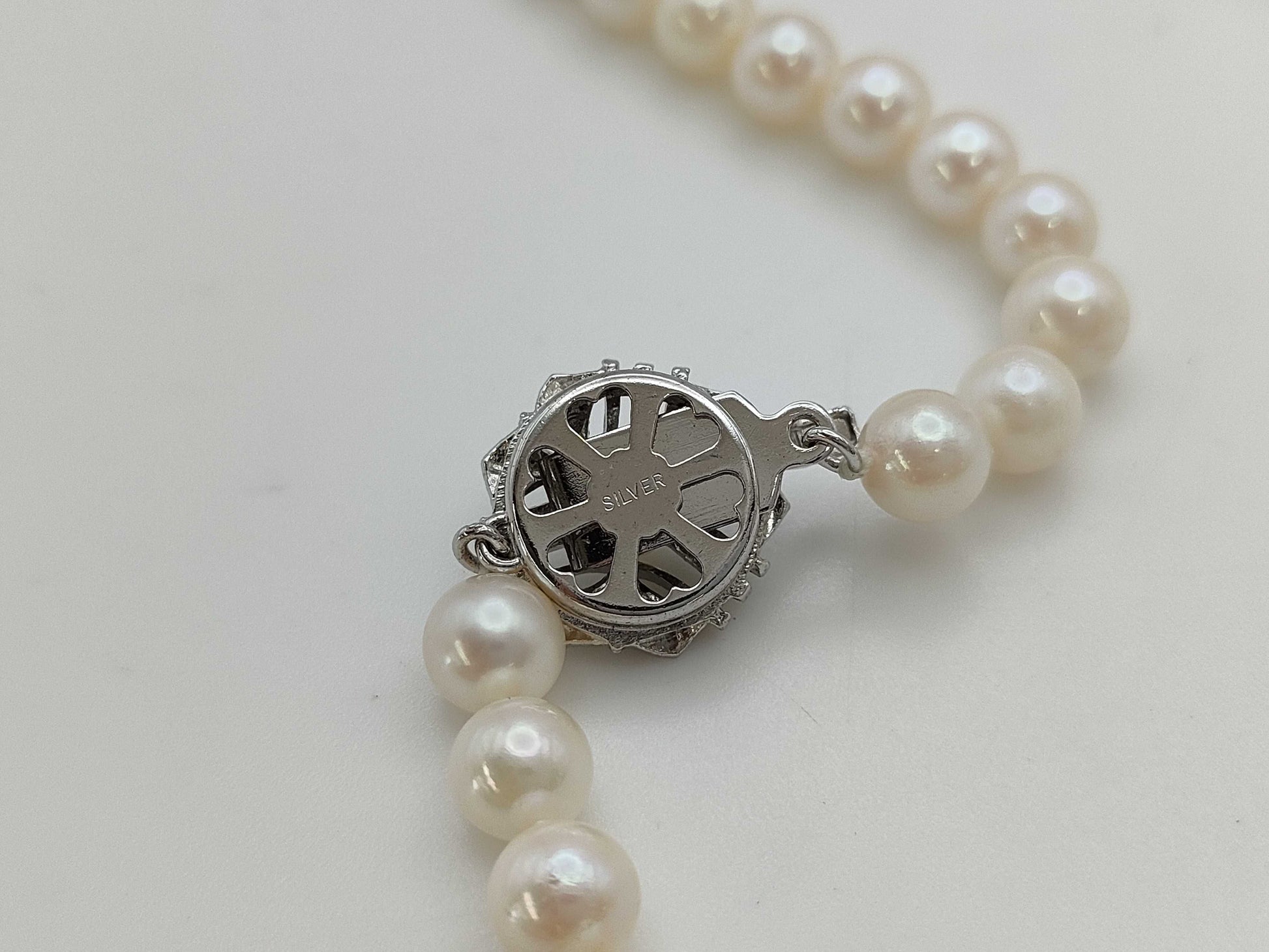 Pearl diameter approximately 6.5-6.9mm, Sterling Silver, 28.1g, Necklace 
