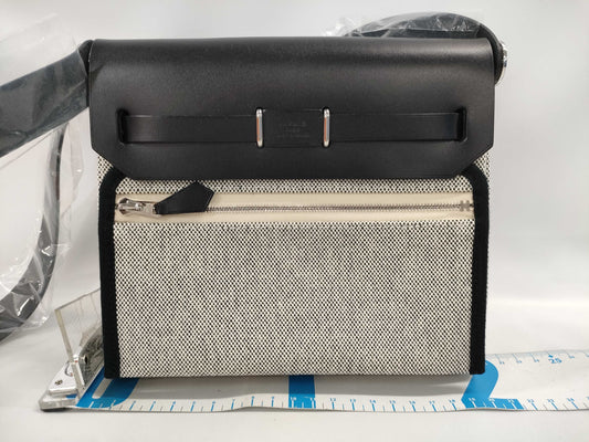 HERMES Airbag Zip 20 Le Tourne K Stamp Ecru/Black H085414CKAF Shoulder Bag