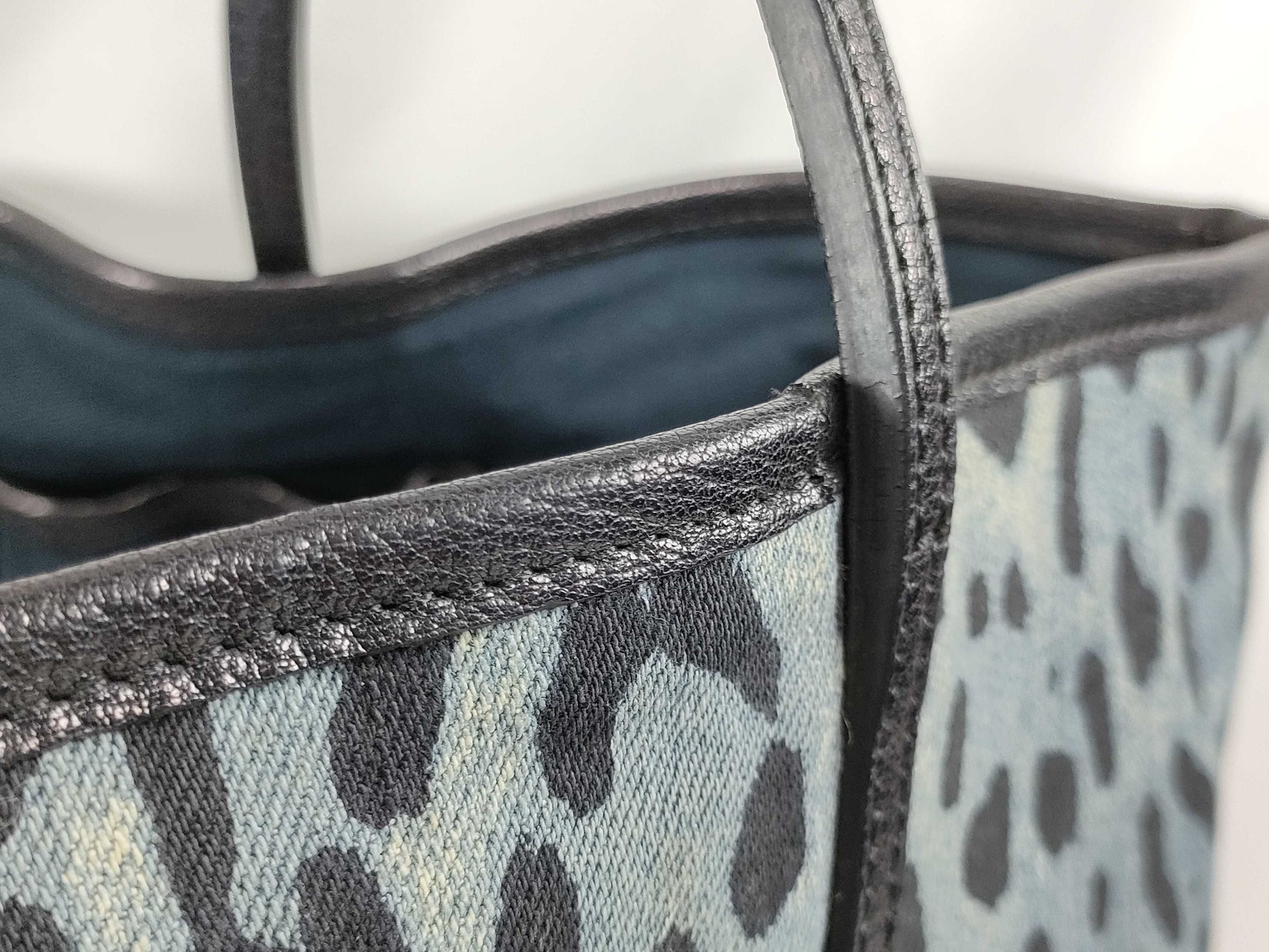 DOLCE&GABBANA Dolce & Gabbana Denim Leopard Print Blue x Black Tote Bag