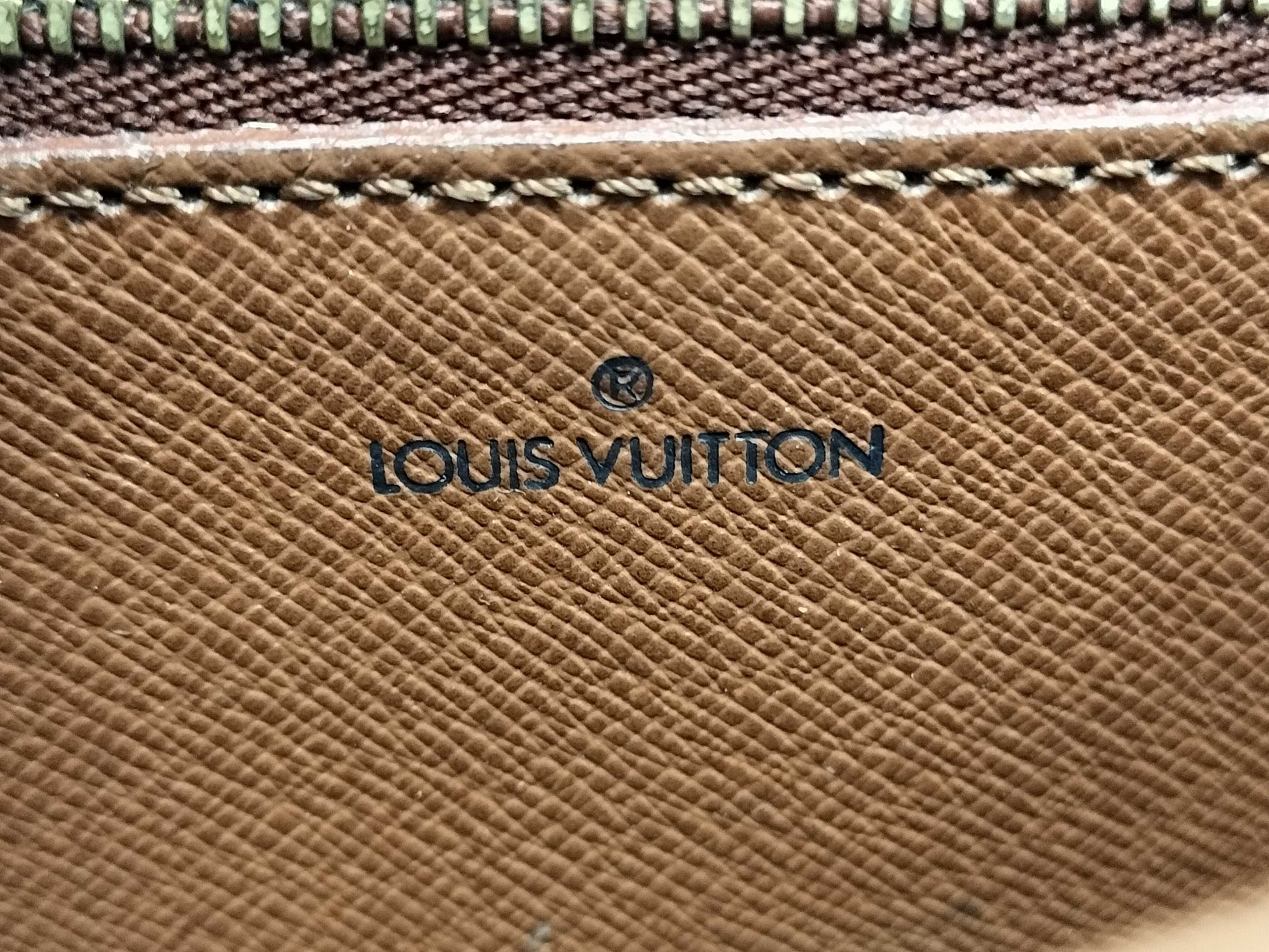 LOUIS VUITTON Monogram Jaune Fille Shoulder Bag